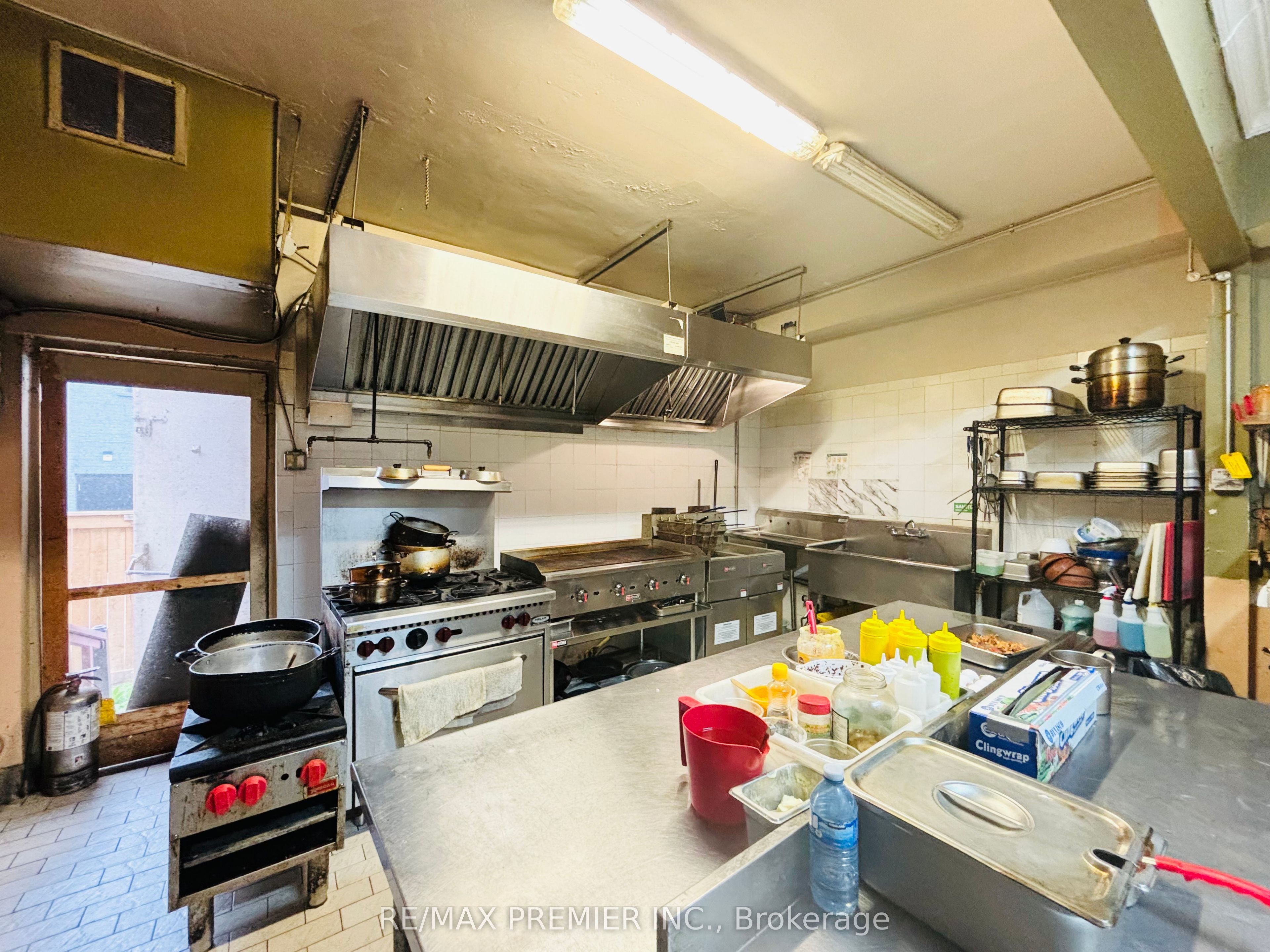 2985 Islington Avenue Property Photo 4