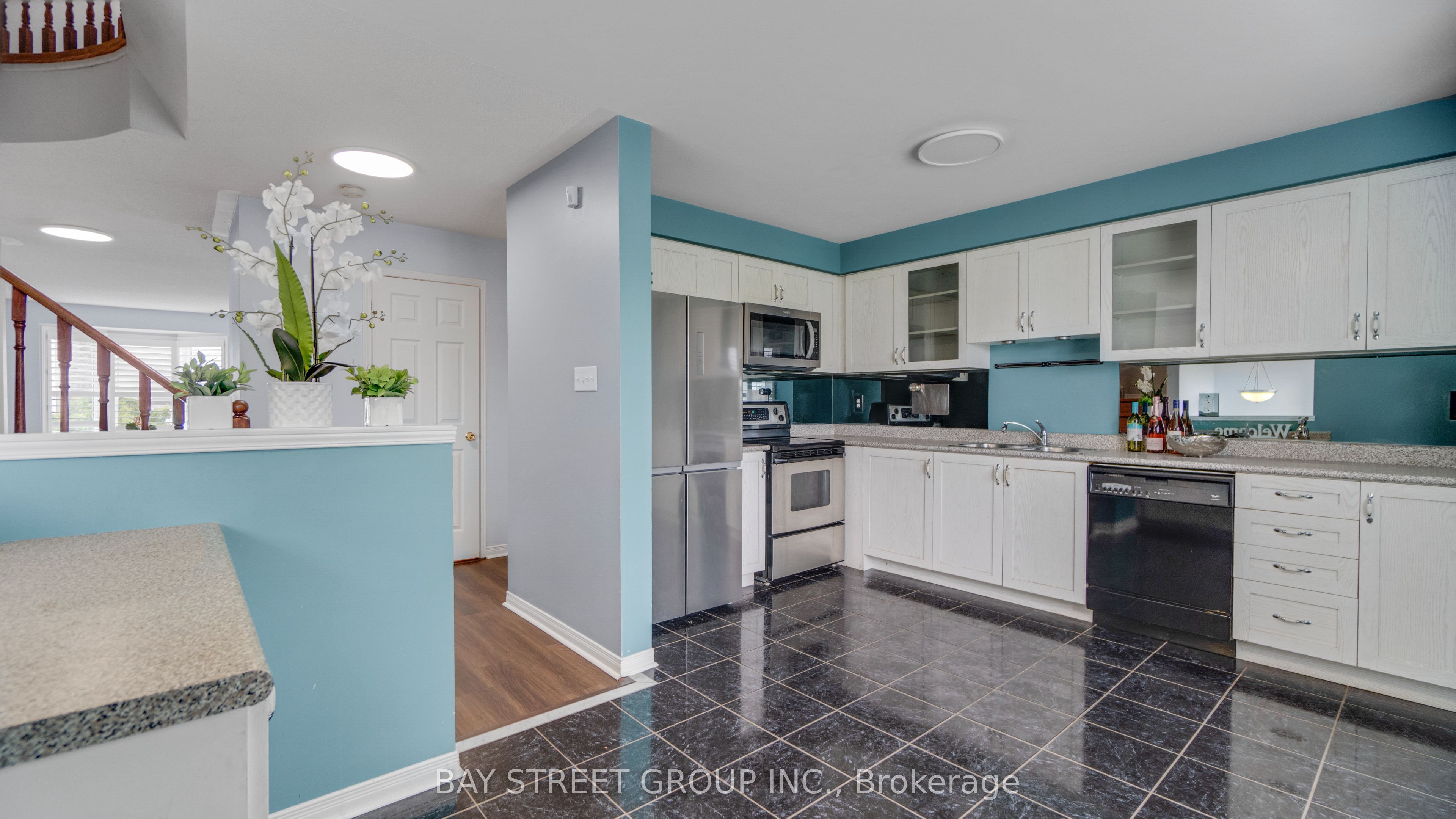 #61 - 5090 Fairview Street Property Photo 19