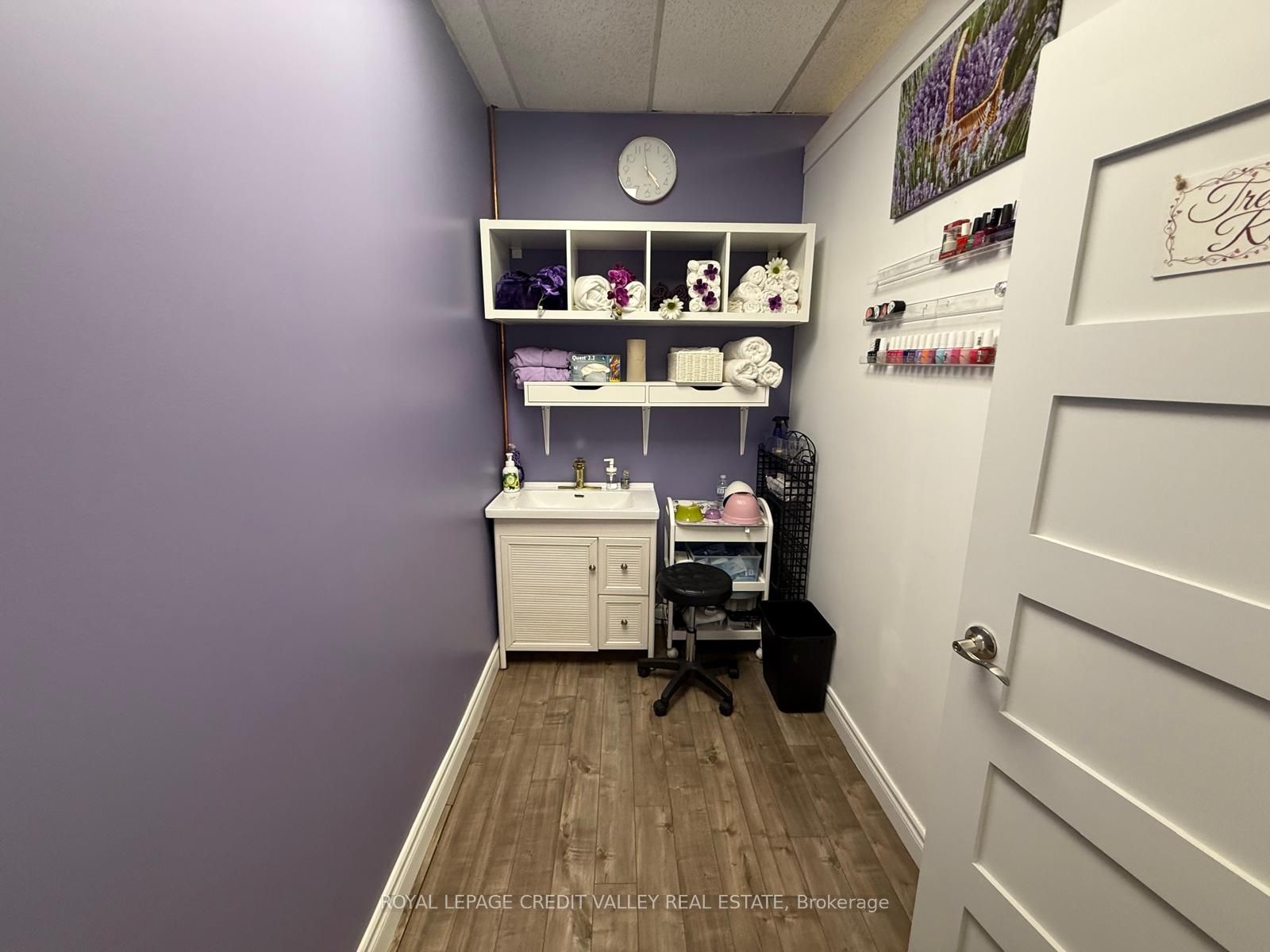 5004 Timberlea Blvd Property Photo 16