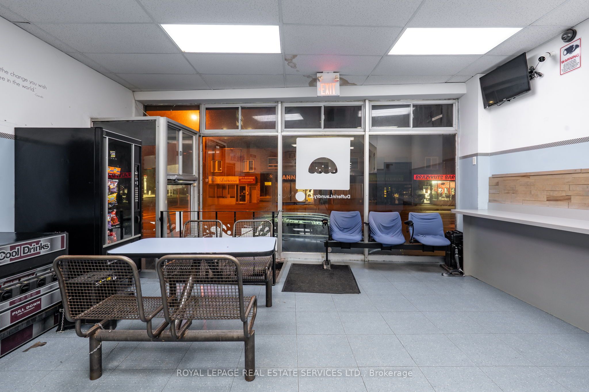 2852 Dufferin Street Property Photo 27
