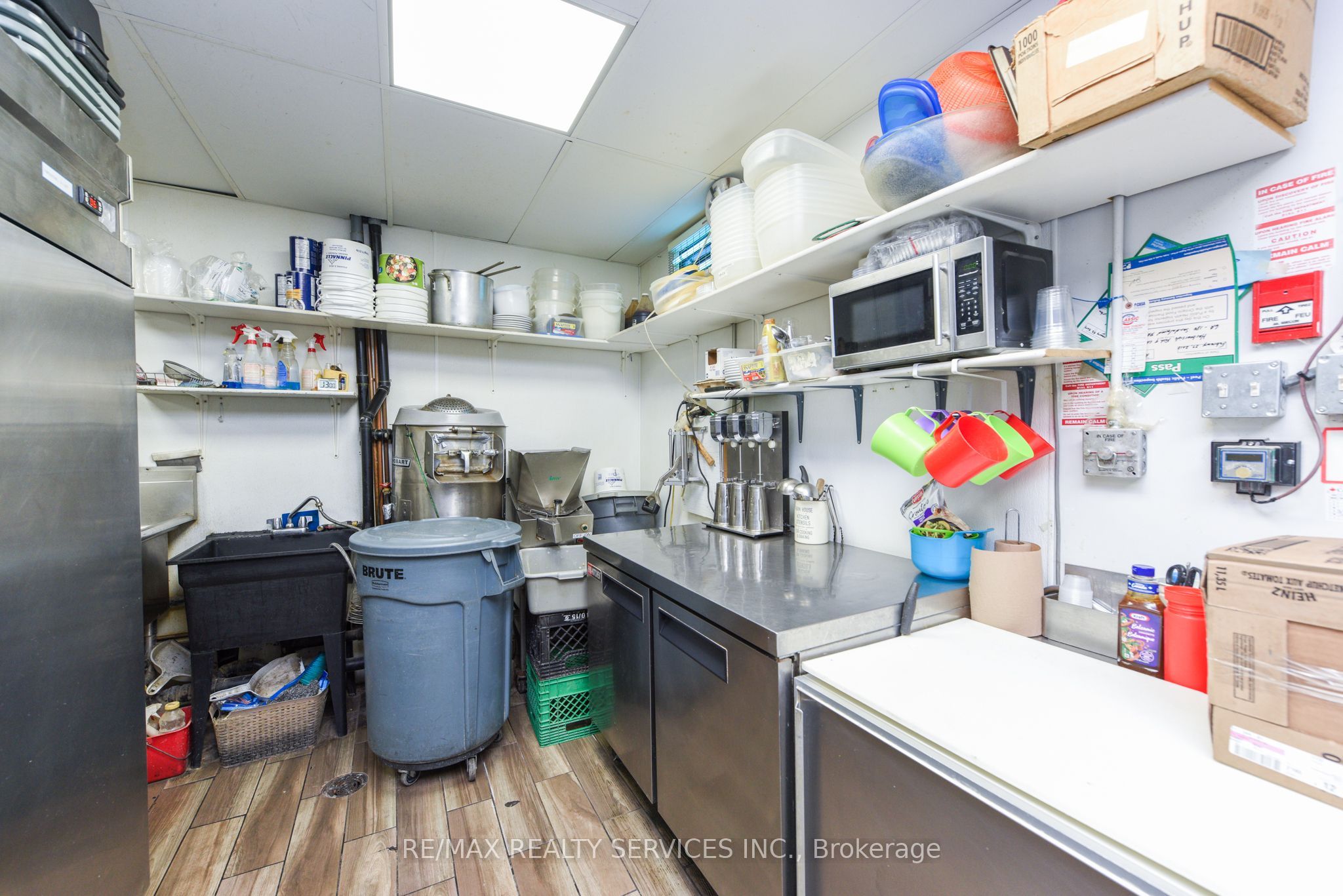 180 Sandalwood Parkway Property Photo 16