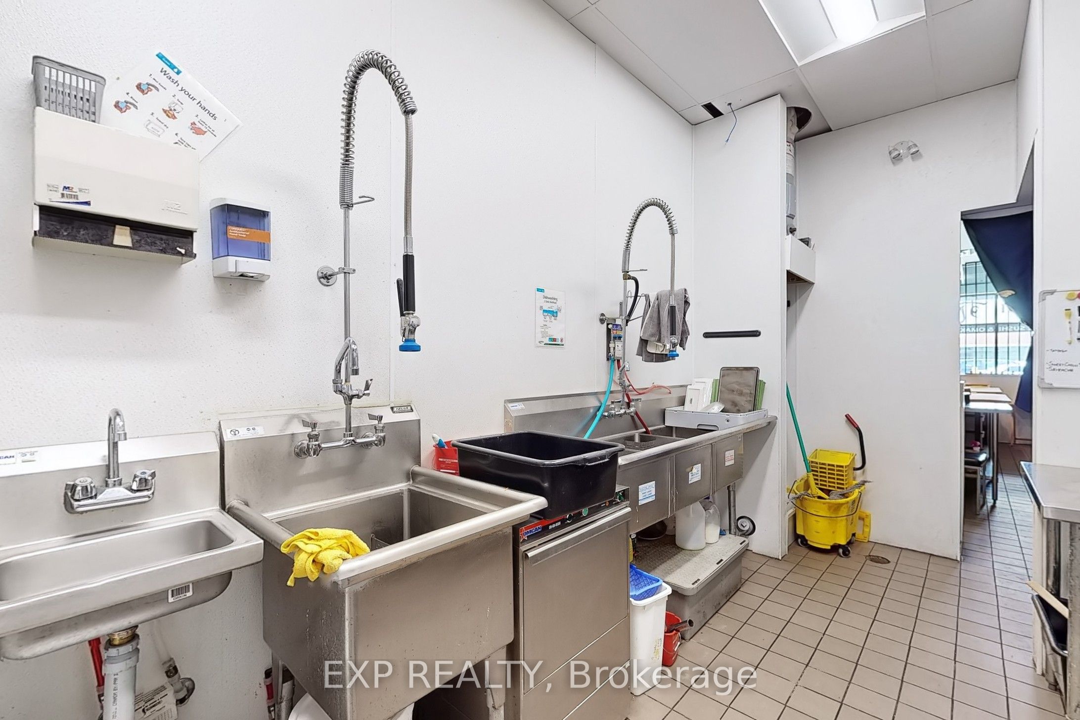 491 Appleby Line 103 Property Photo 13