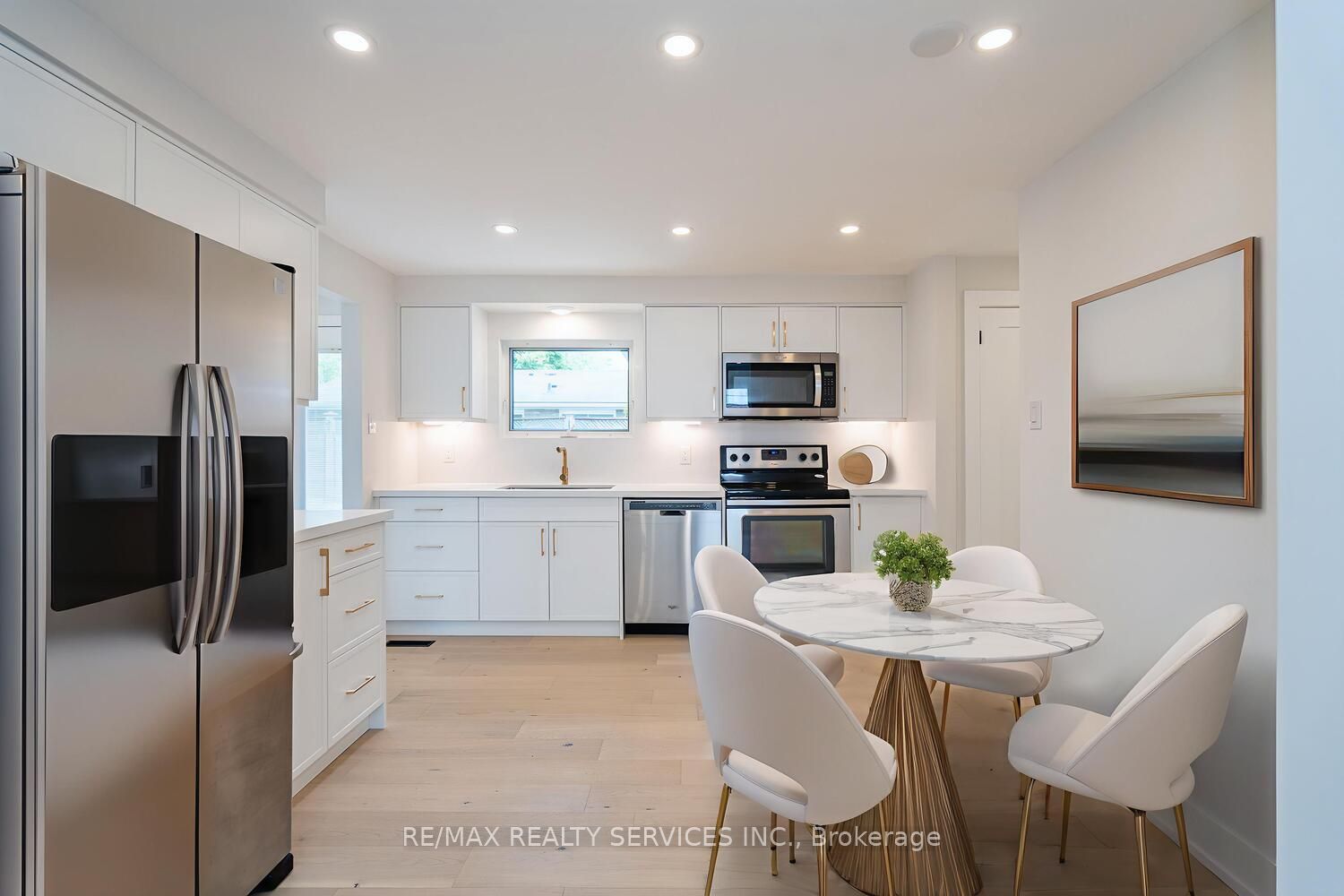 2296 Devon Road Property Photo 14