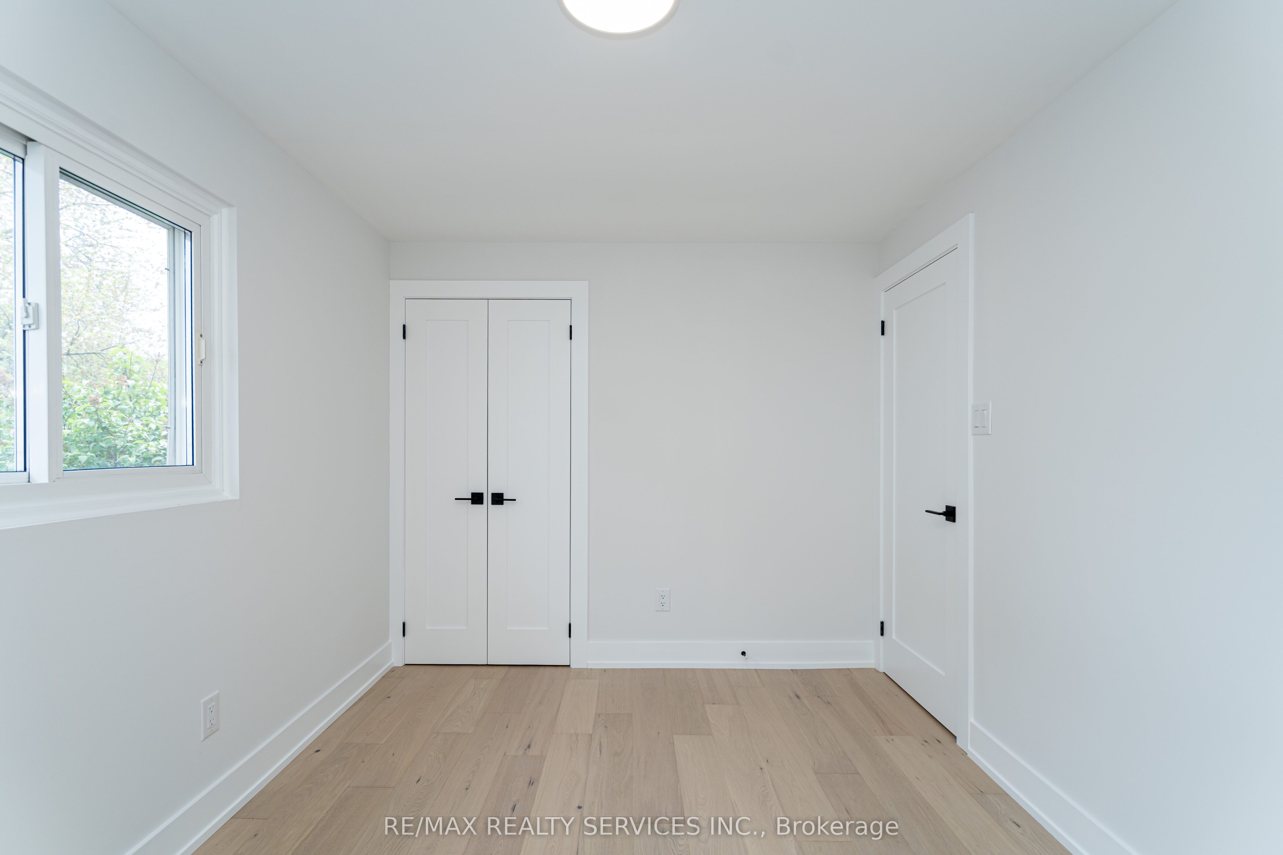 2296 Devon Road Property Photo 32