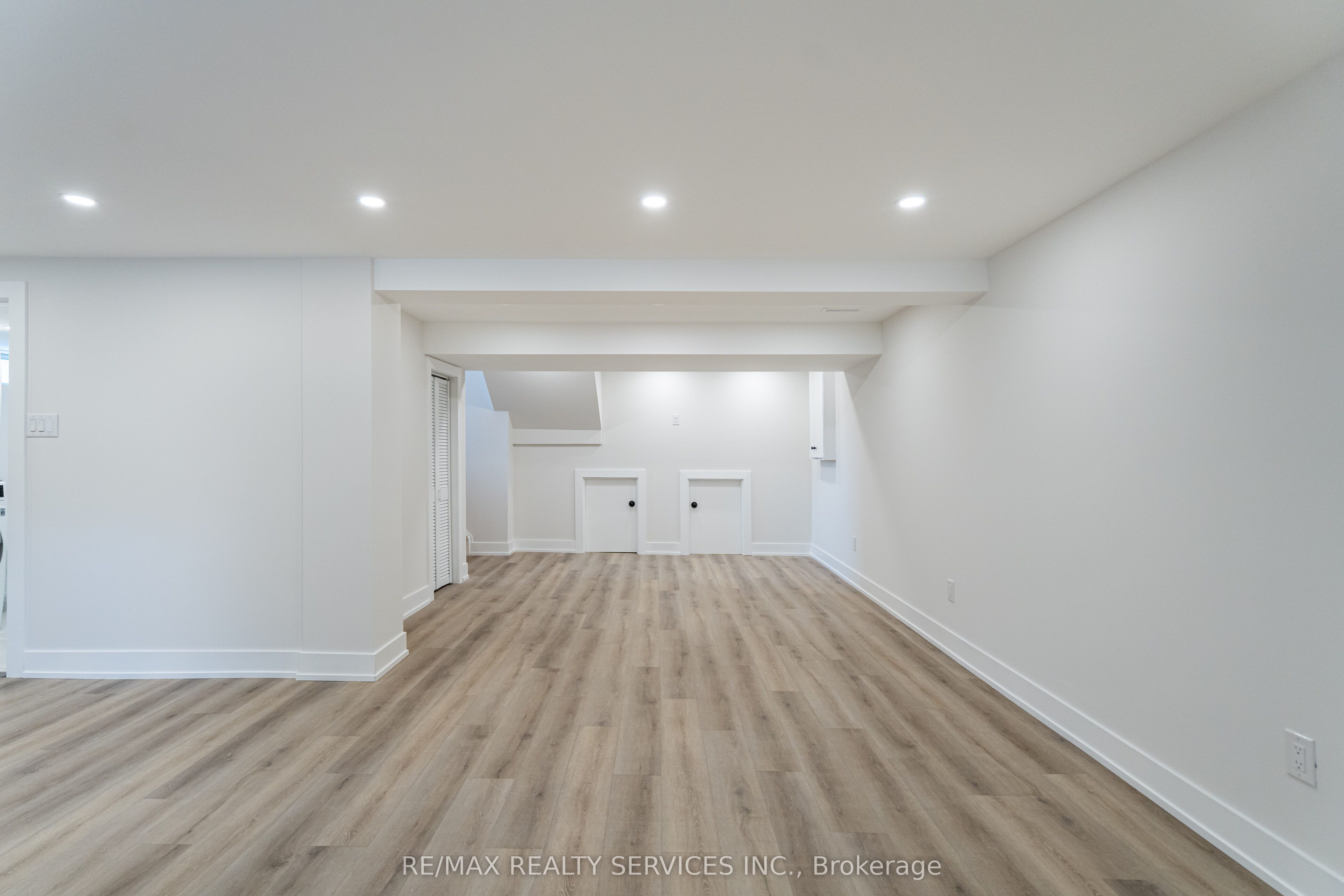 2296 Devon Road Property Photo 36