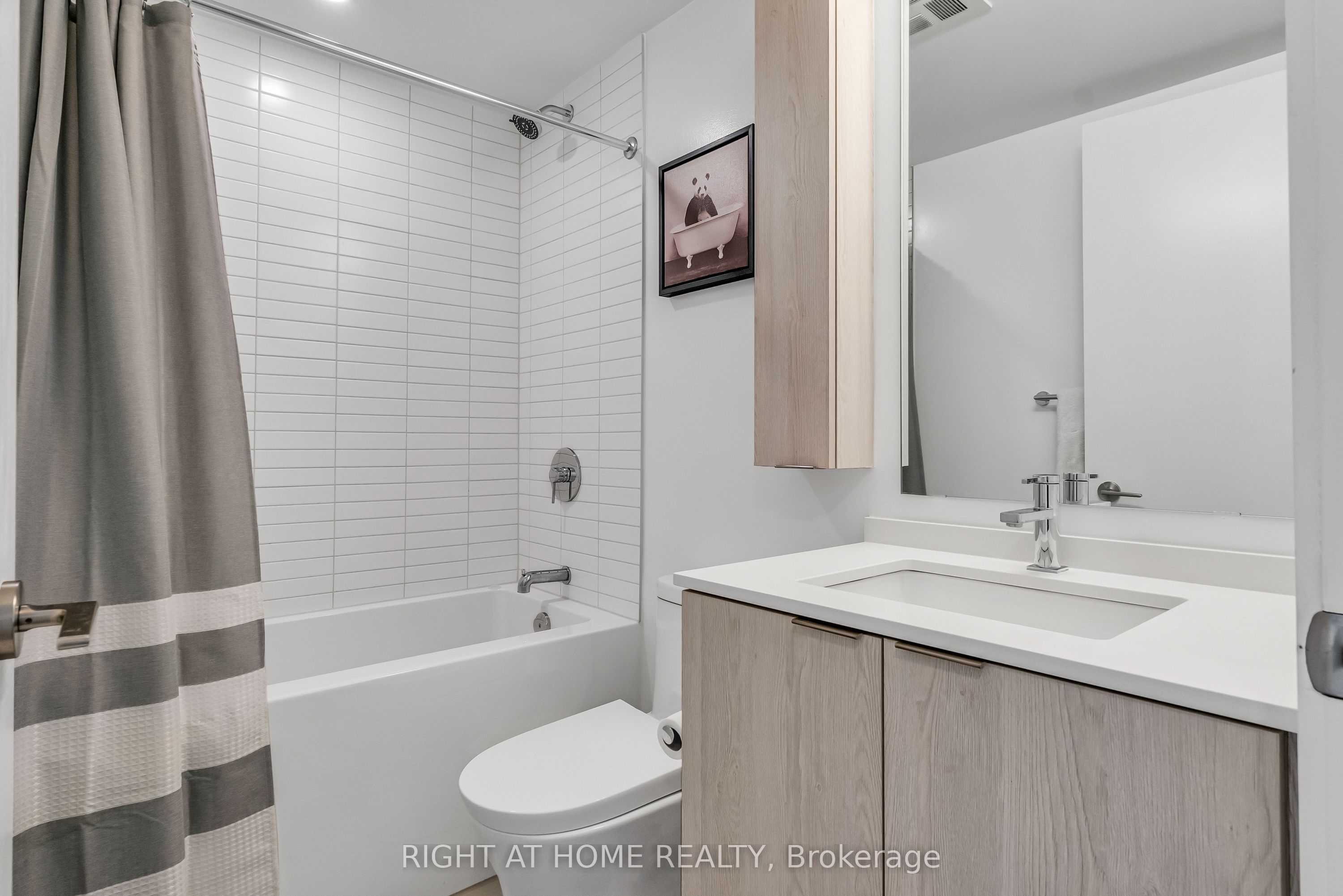 86 Dundas Street E 1520 Property Photo 8