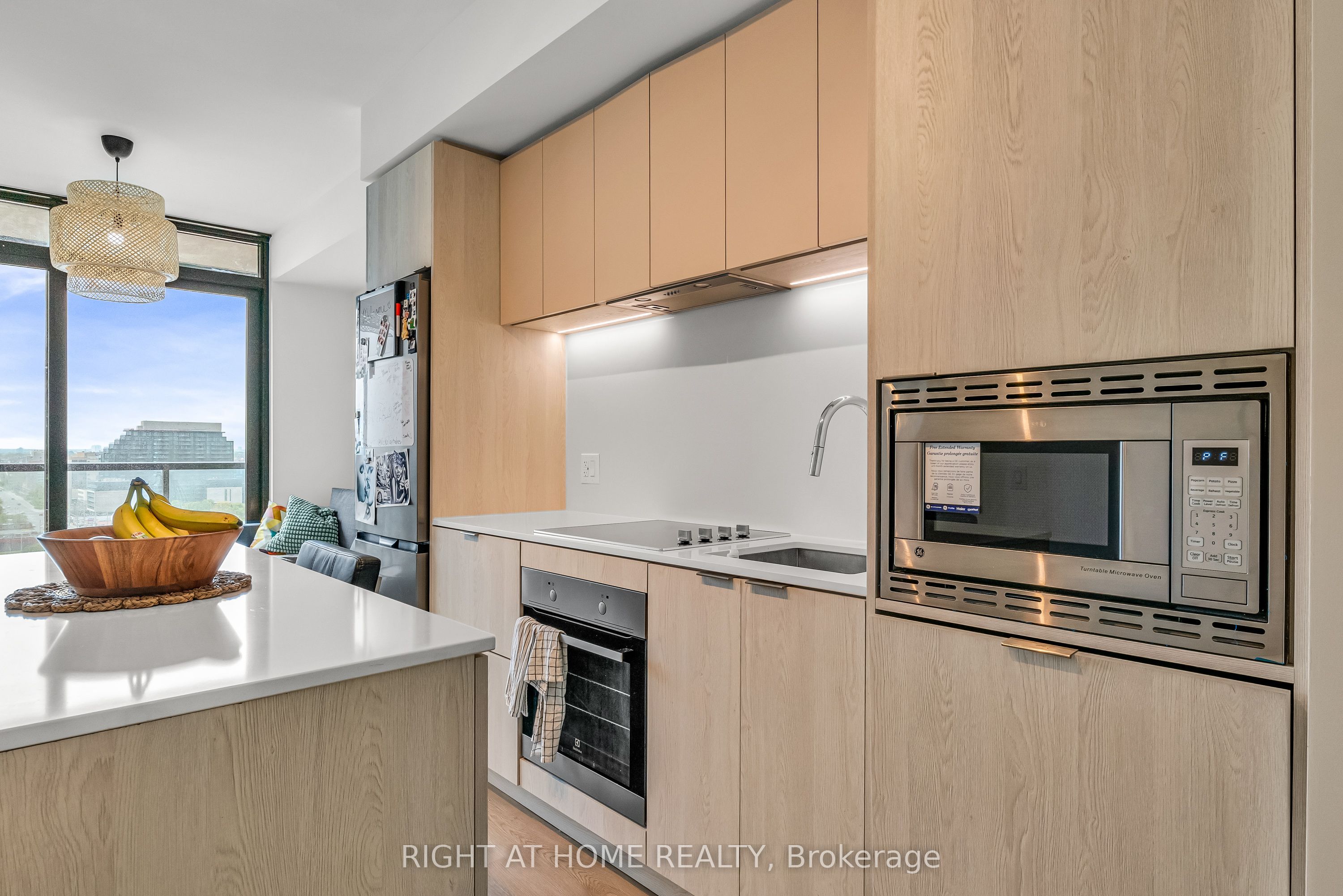 86 Dundas Street E 1520 Property Photo 11