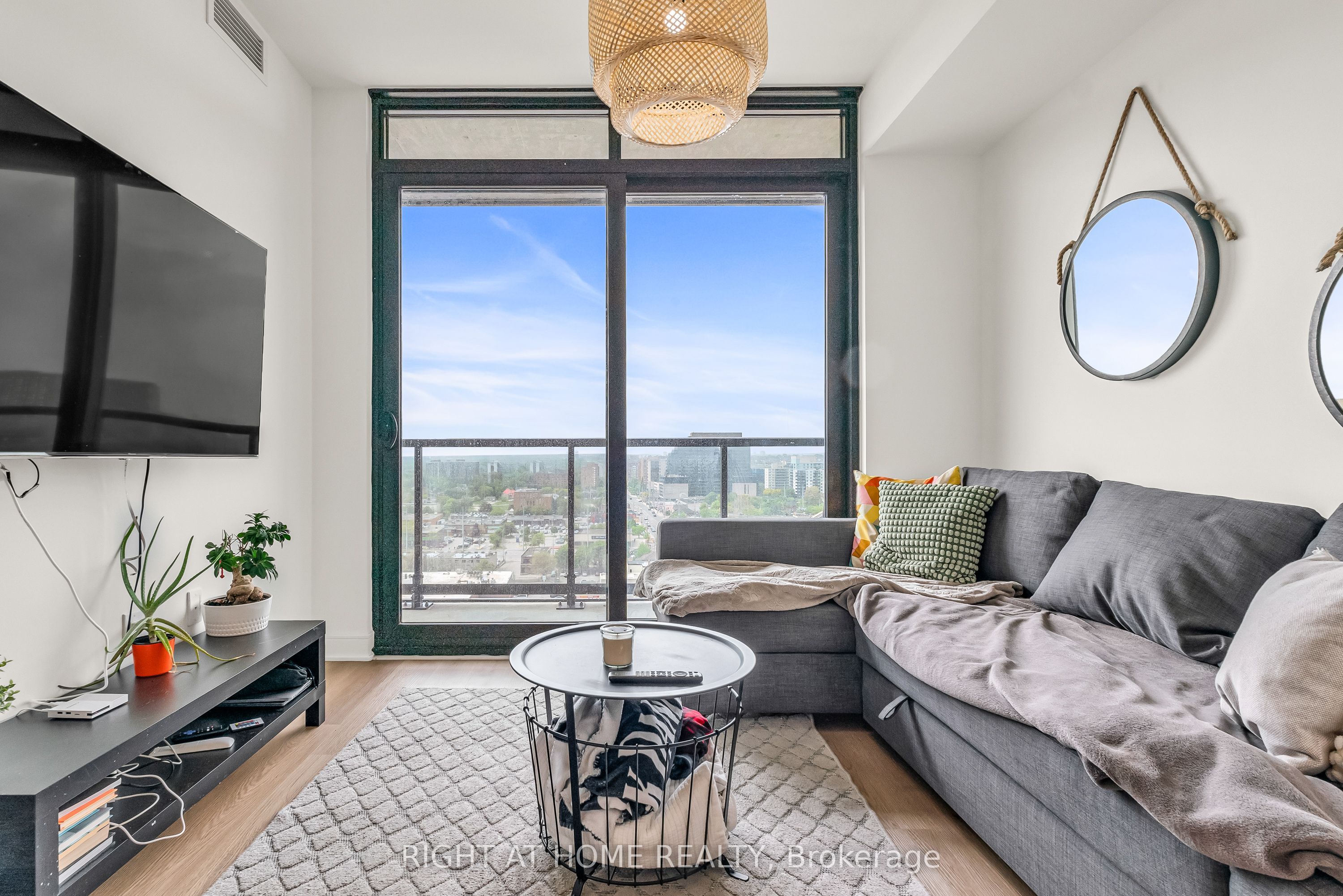 86 Dundas Street E 1520 Property Photo 20