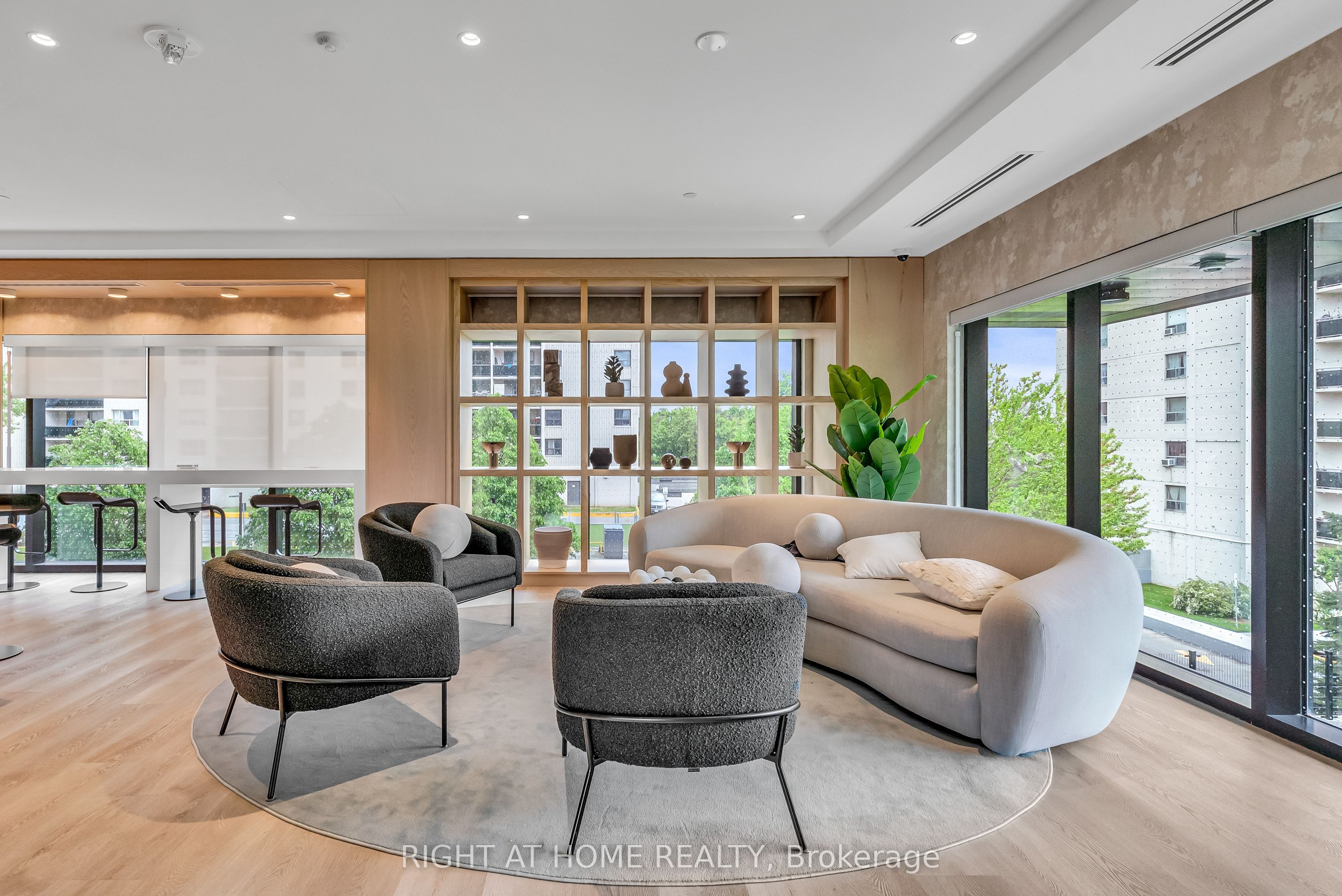 86 Dundas Street E 1520 Property Photo 33