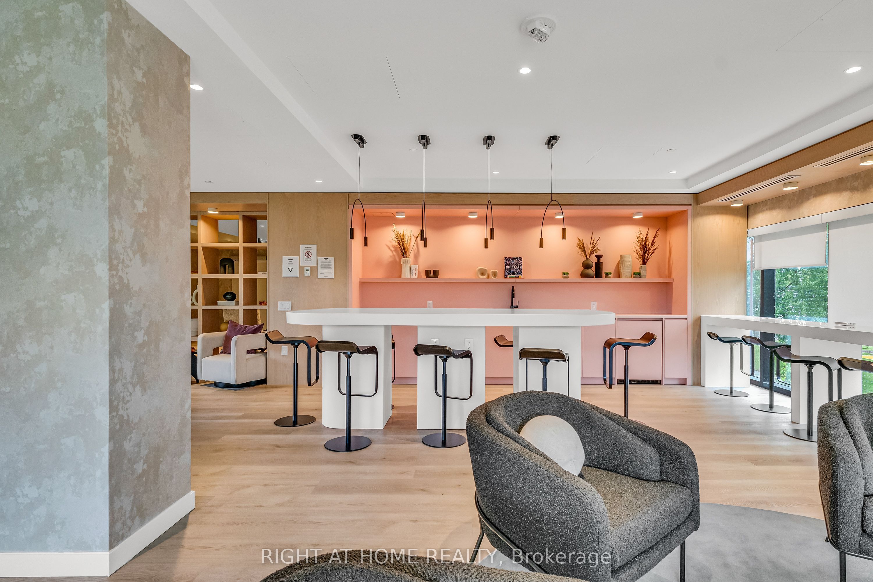 86 Dundas Street E 1520 Property Photo 34