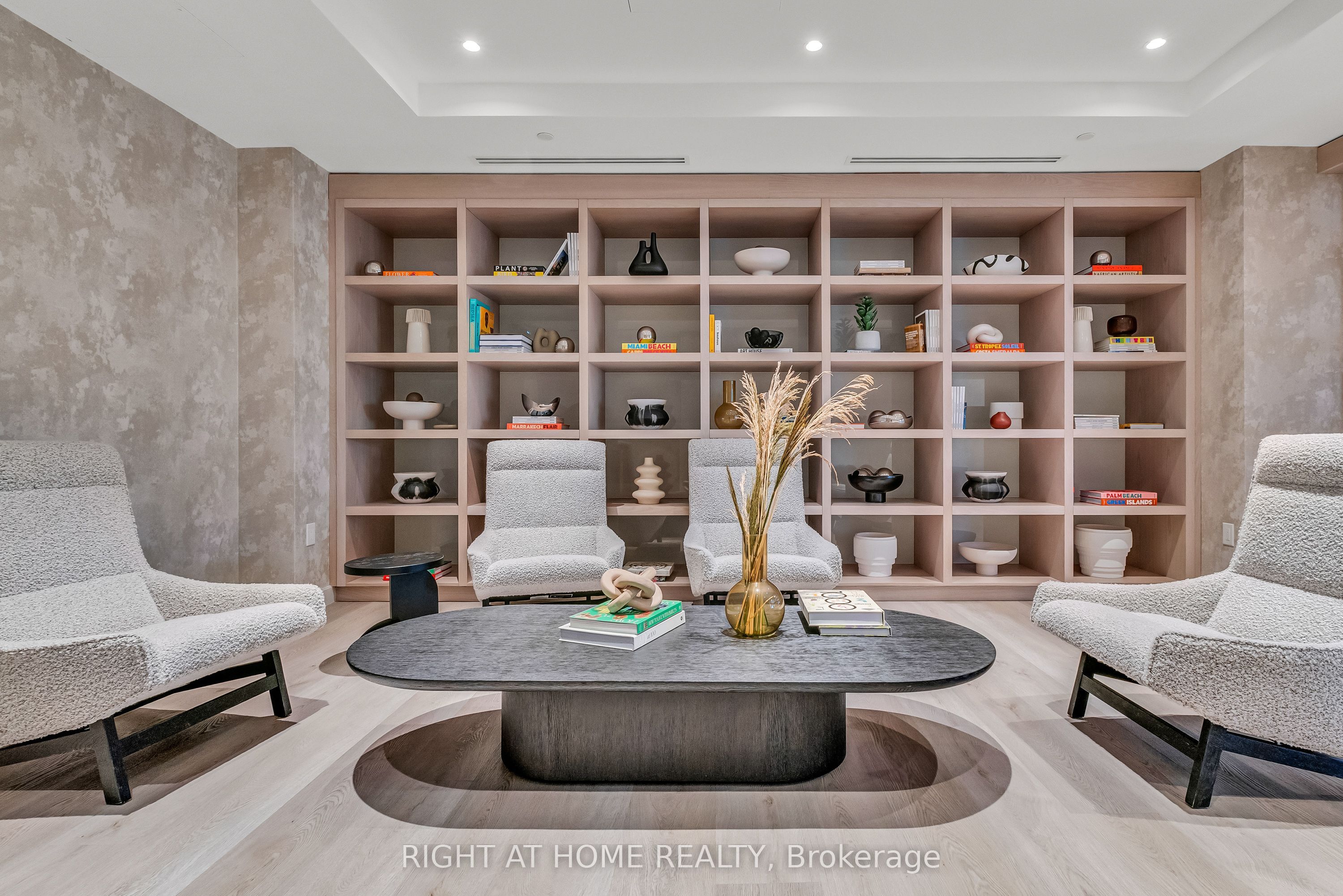 86 Dundas Street E 1520 Property Photo 36