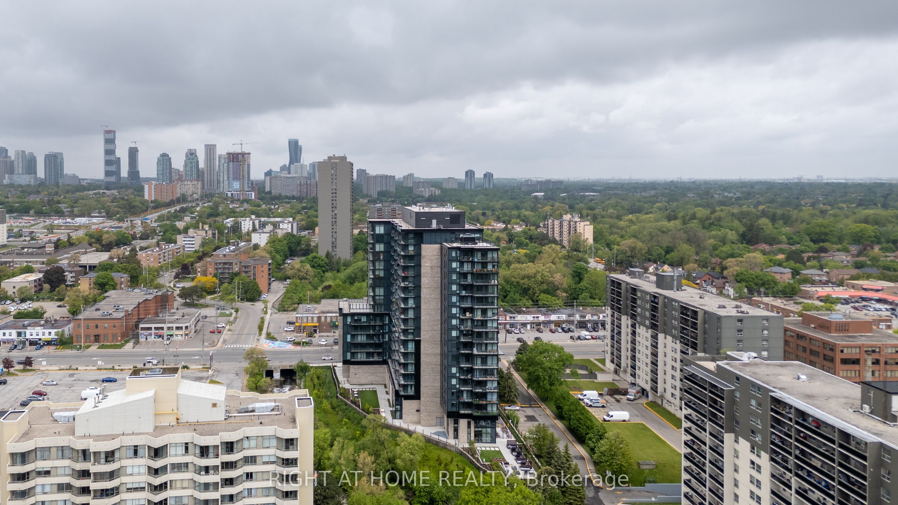 86 Dundas Street E 1520 Property Photo 43