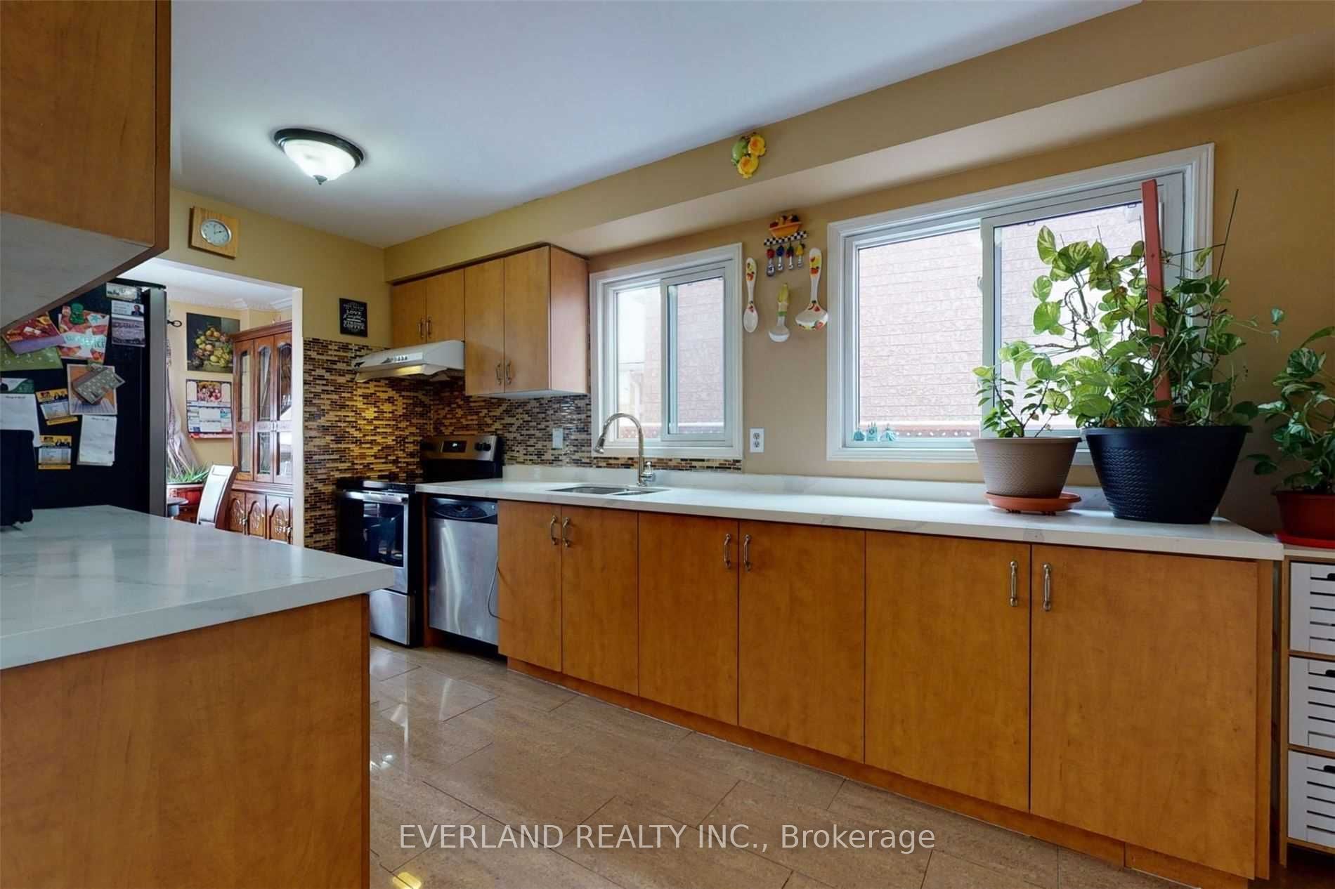 17 Letty Avenue Property Photo 16
