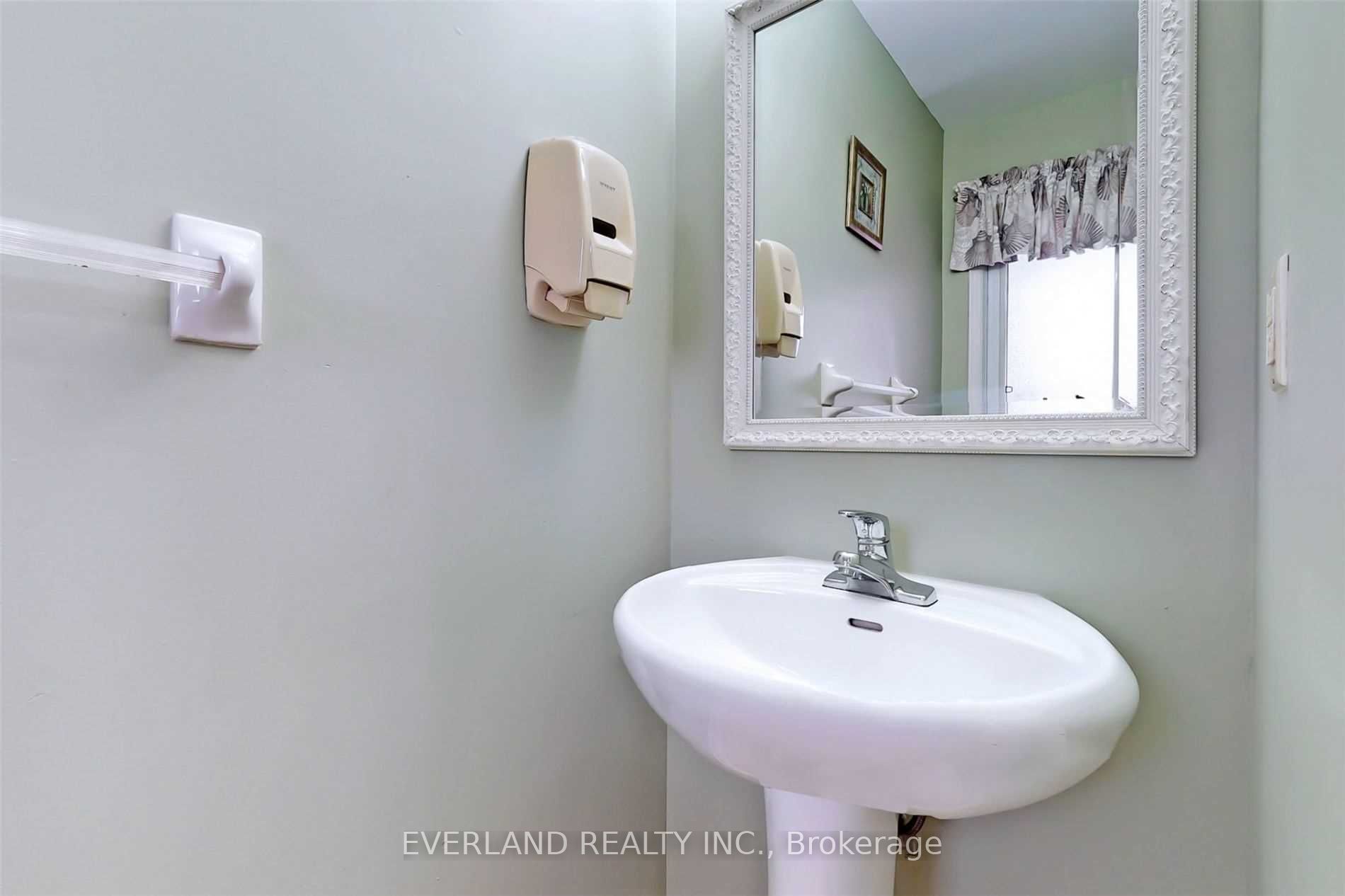 17 Letty Avenue Property Photo 18