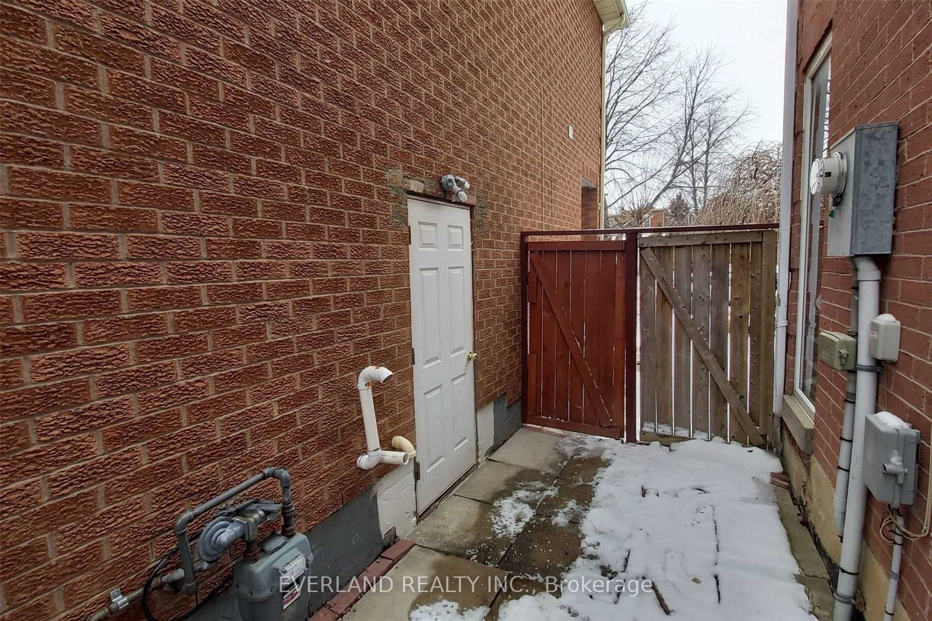 17 Letty Avenue Property Photo 30