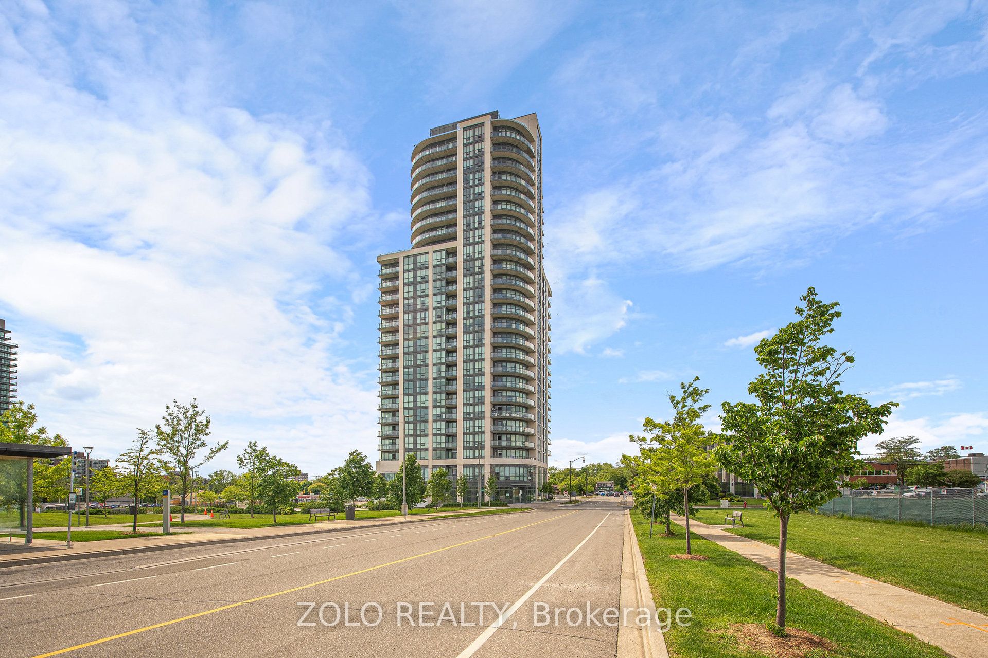 #805 - 15 Lynch Street Property Photo 2