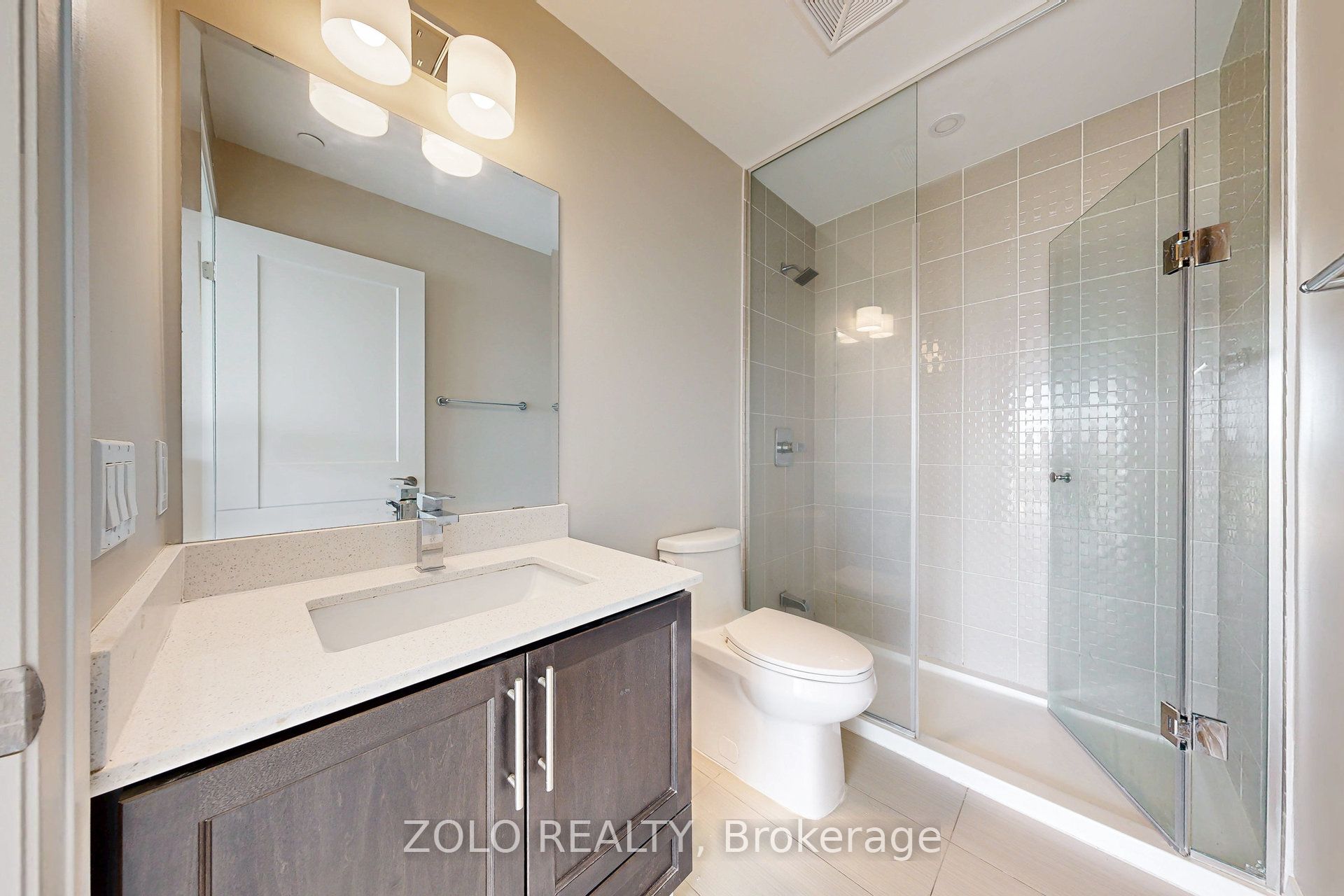 #805 - 15 Lynch Street Property Photo 19