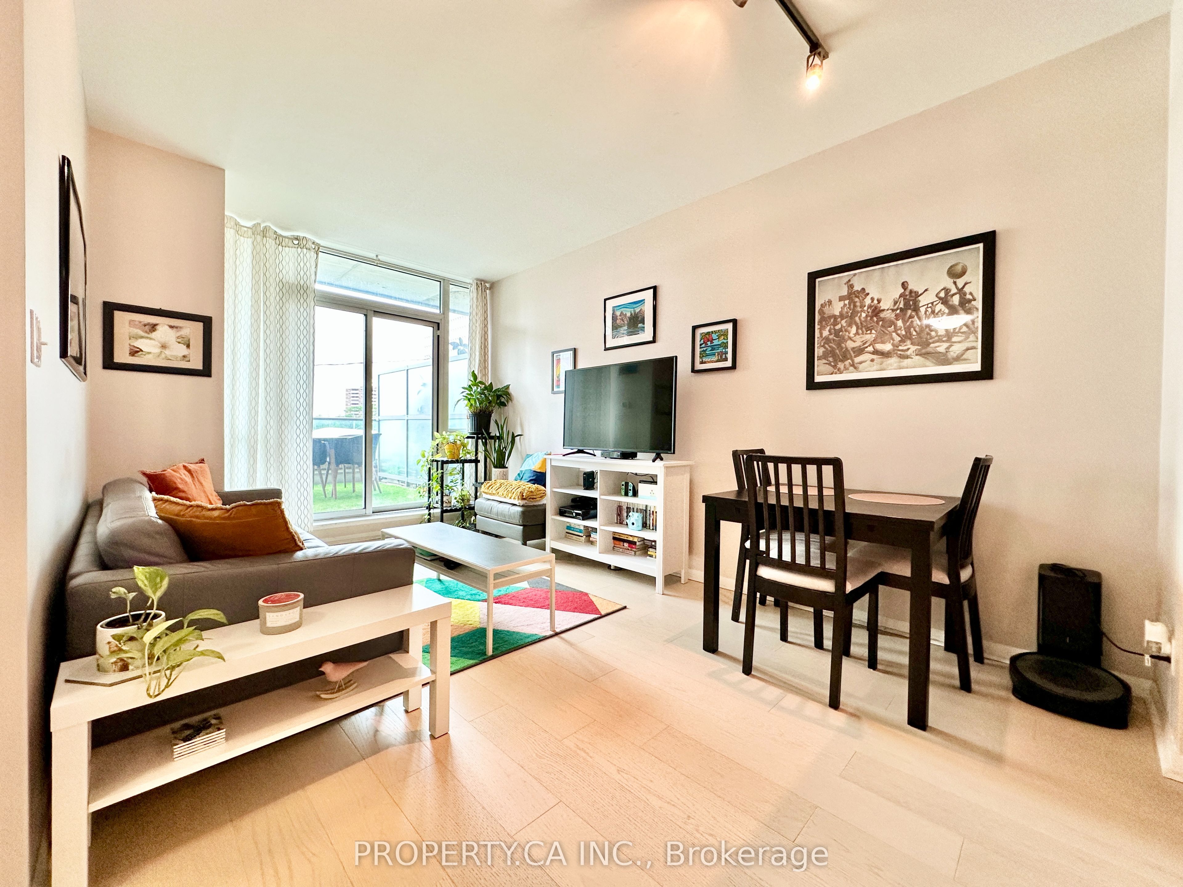 #212 - 3391 Bloor Street Property Photo 1