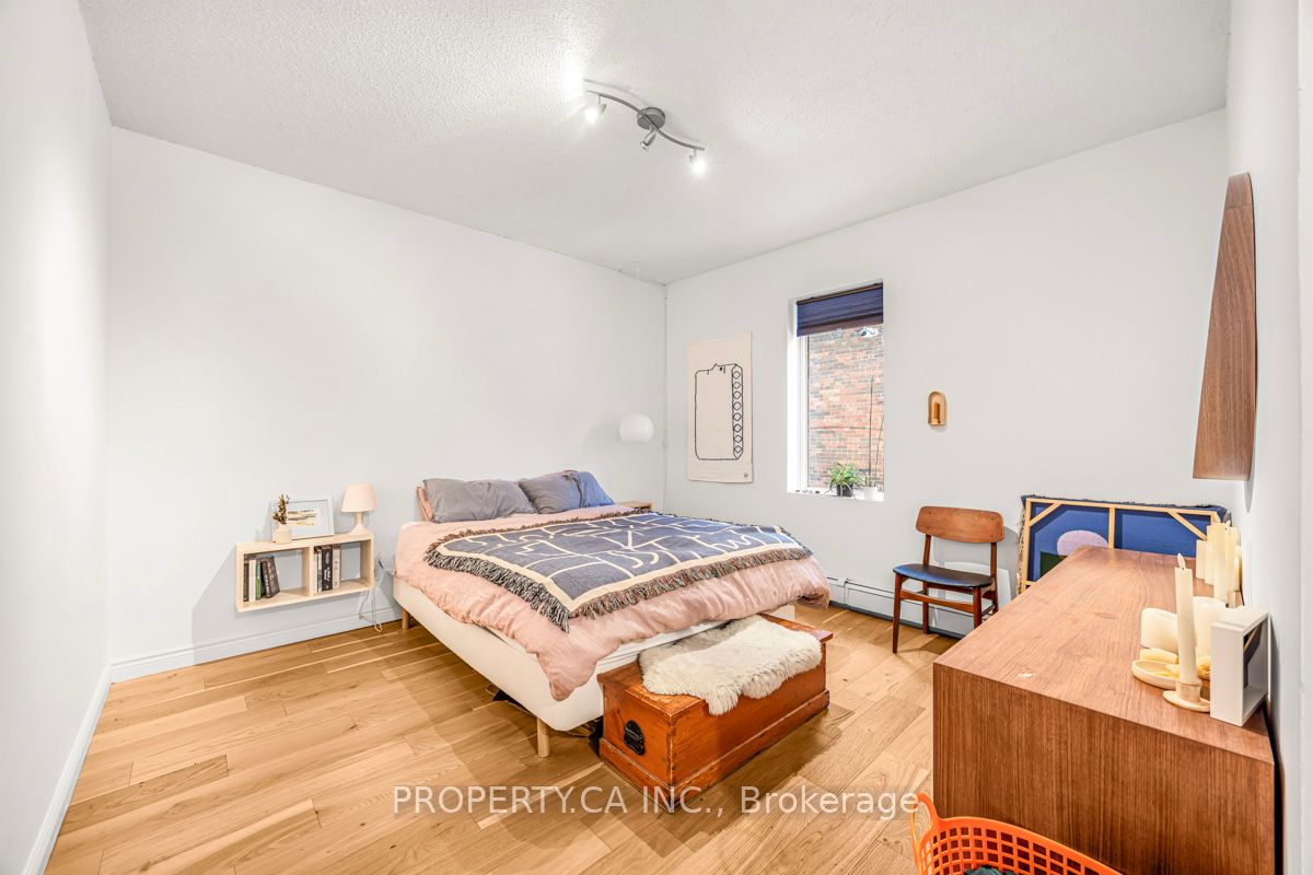 74 Sorauren Avenue Property Photo 7