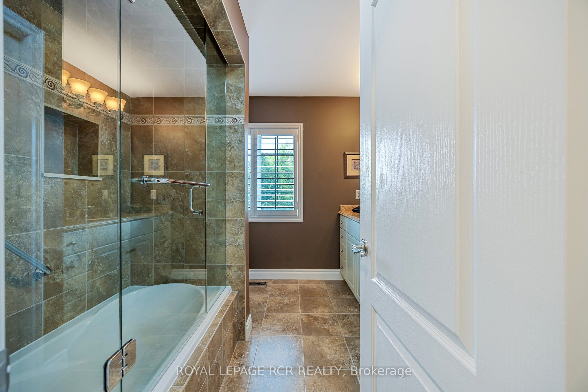 1 Reddington Drive 4 Property Photo 12