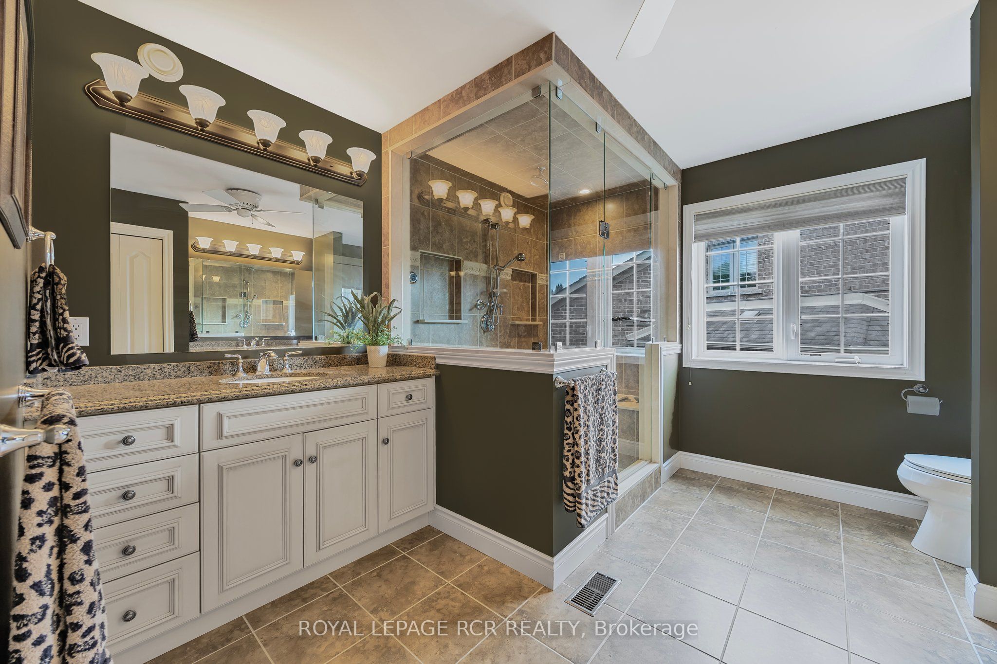 1 Reddington Drive 4 Property Photo 19