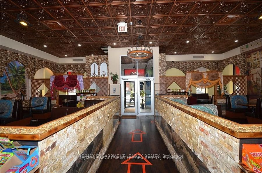 2003 Lakeshore Road Property Photo 21