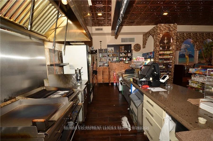 2003 Lakeshore Road Property Photo 32