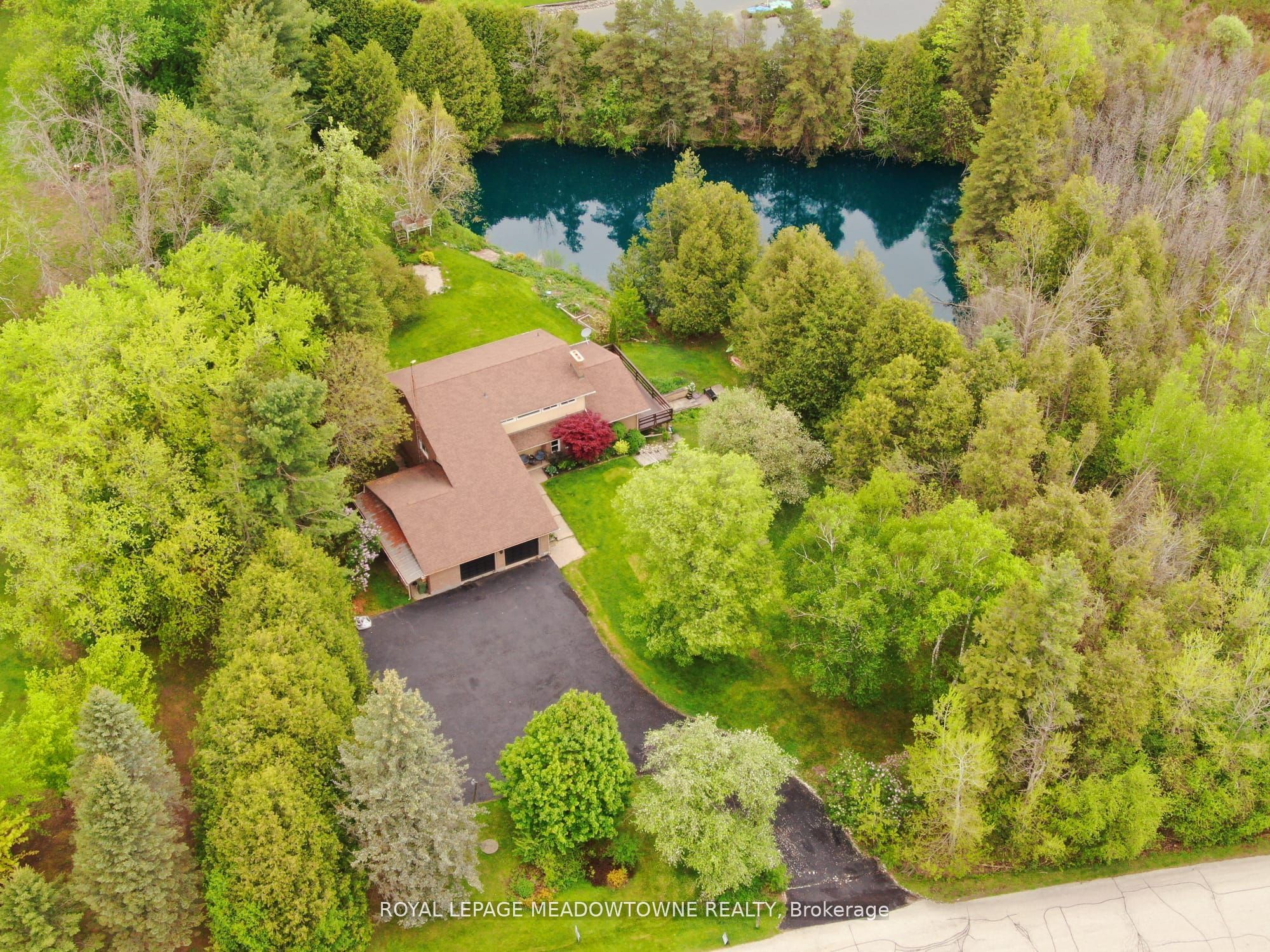 1 Cedar Drive Property Photo 1