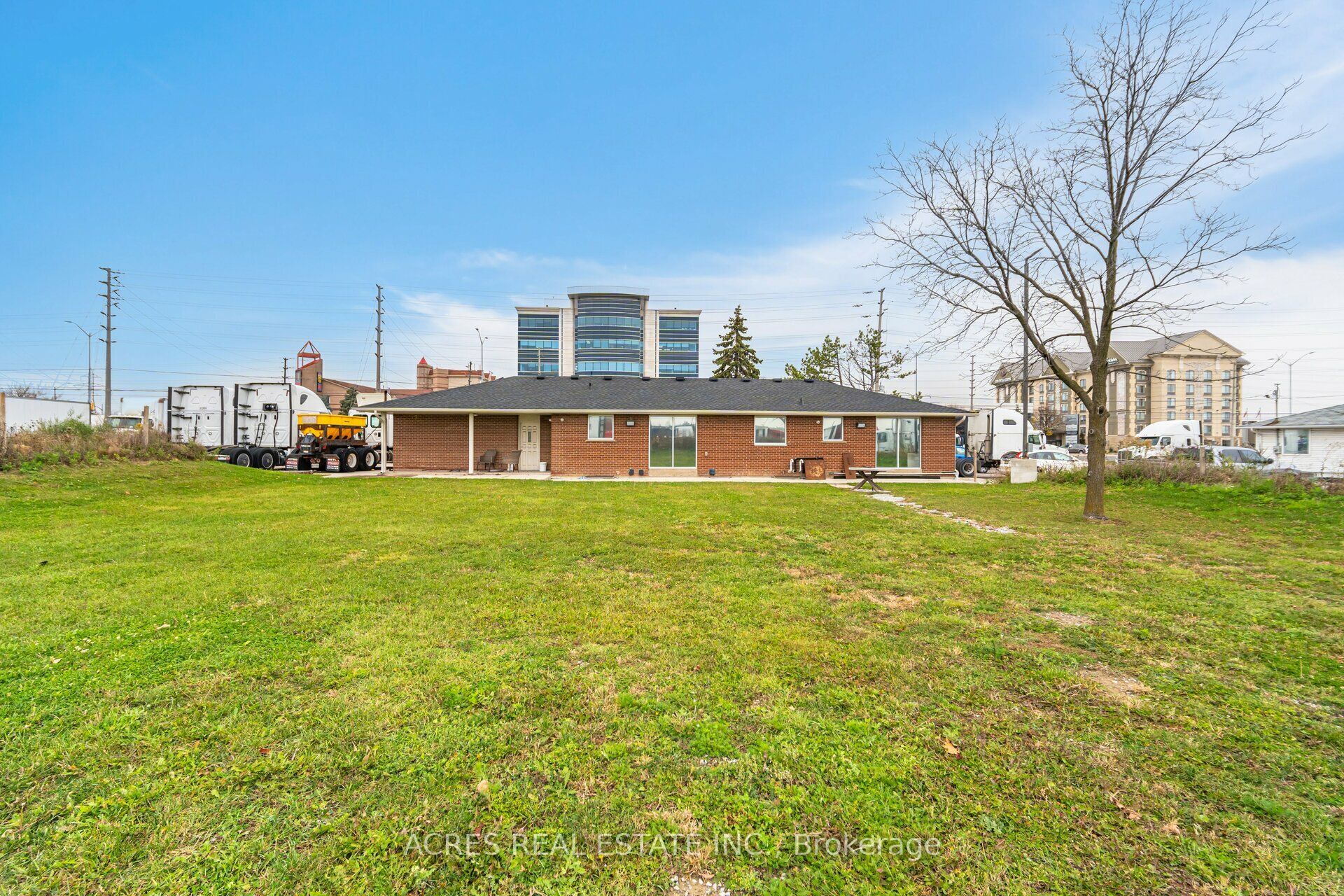 140 Derry Rd E Property Photo 29