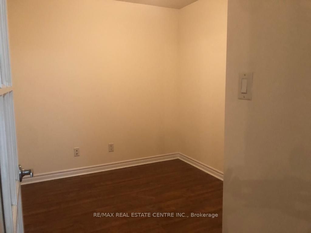 3880 Duke Of York Boulevard 2409 Property Photo 14