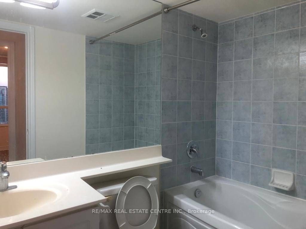 3880 Duke Of York Boulevard 2409 Property Photo 16