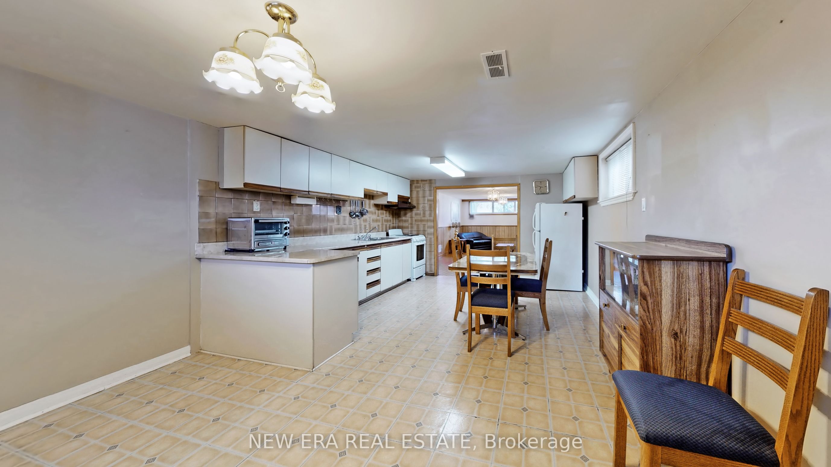 35 Beckett Avenue Property Photo 24