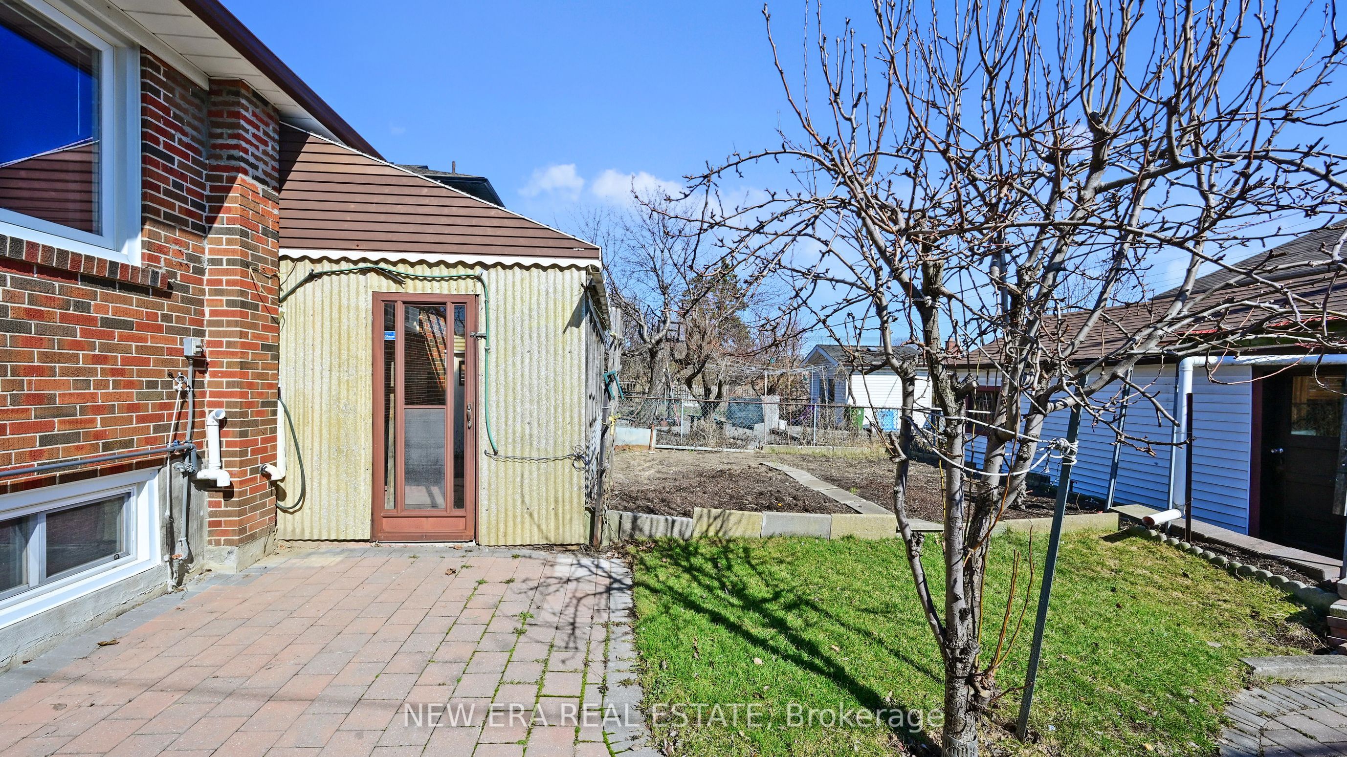 35 Beckett Avenue Property Photo 37