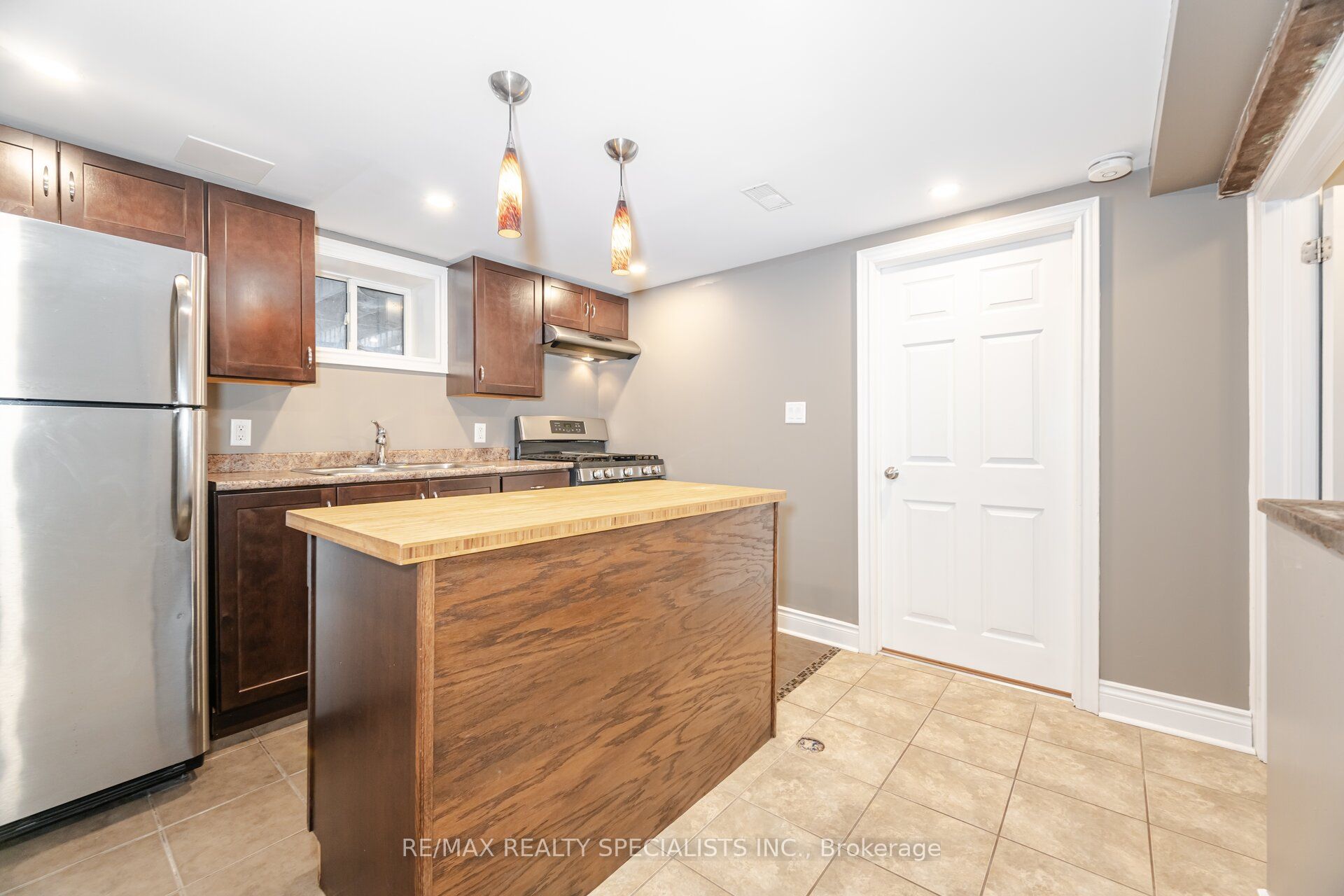 14 Marsden Crescent Property Photo 22