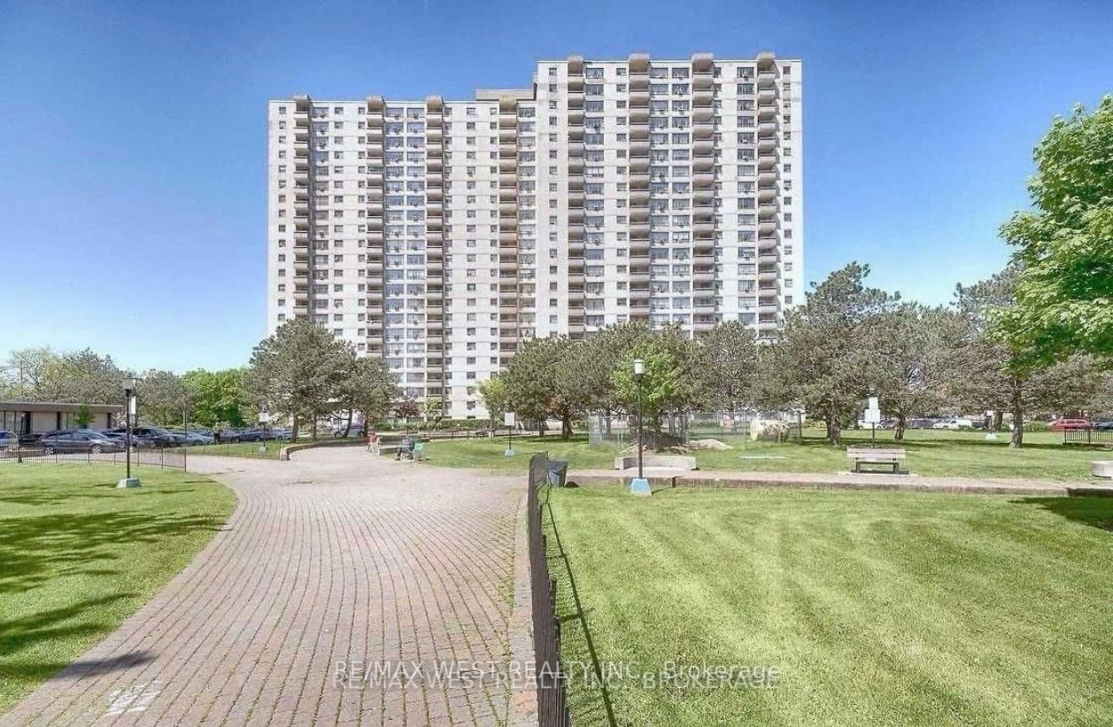 #513 - 390 Dixon Road Property Photo 1