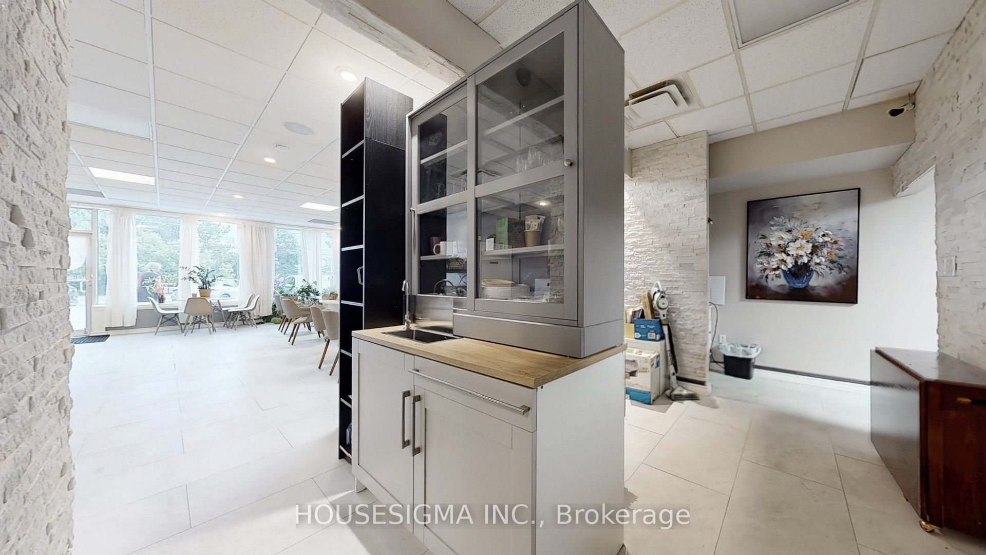 1784 Jane Street Property Photo 13