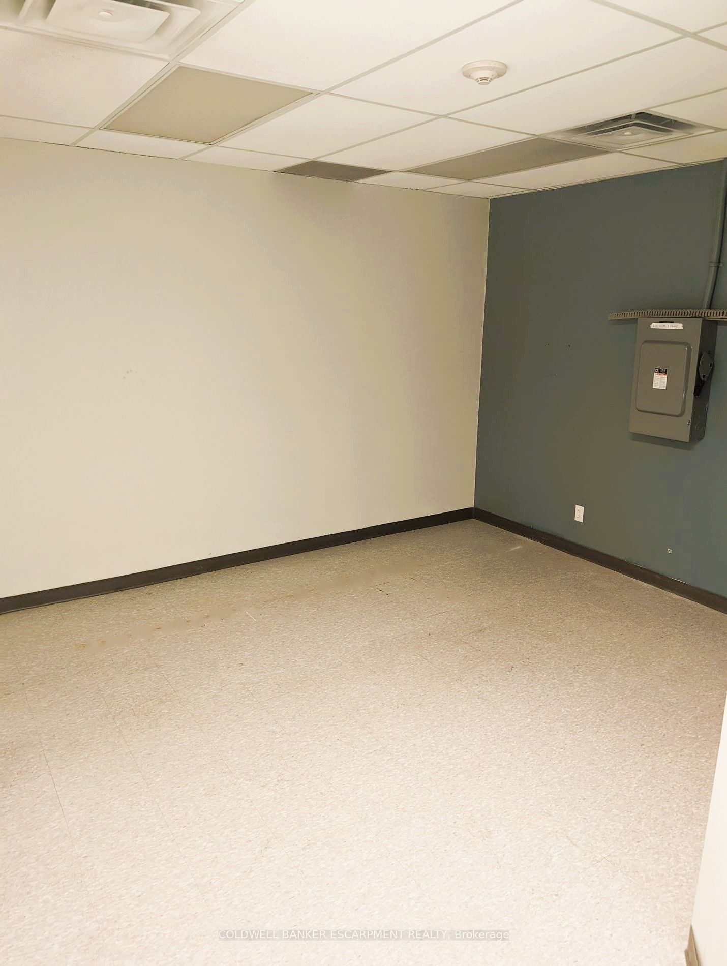 10 Eastern Avenue A/b Property Photo 8