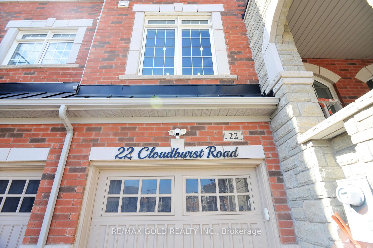 22 Cloudburst Road Property Photo 1