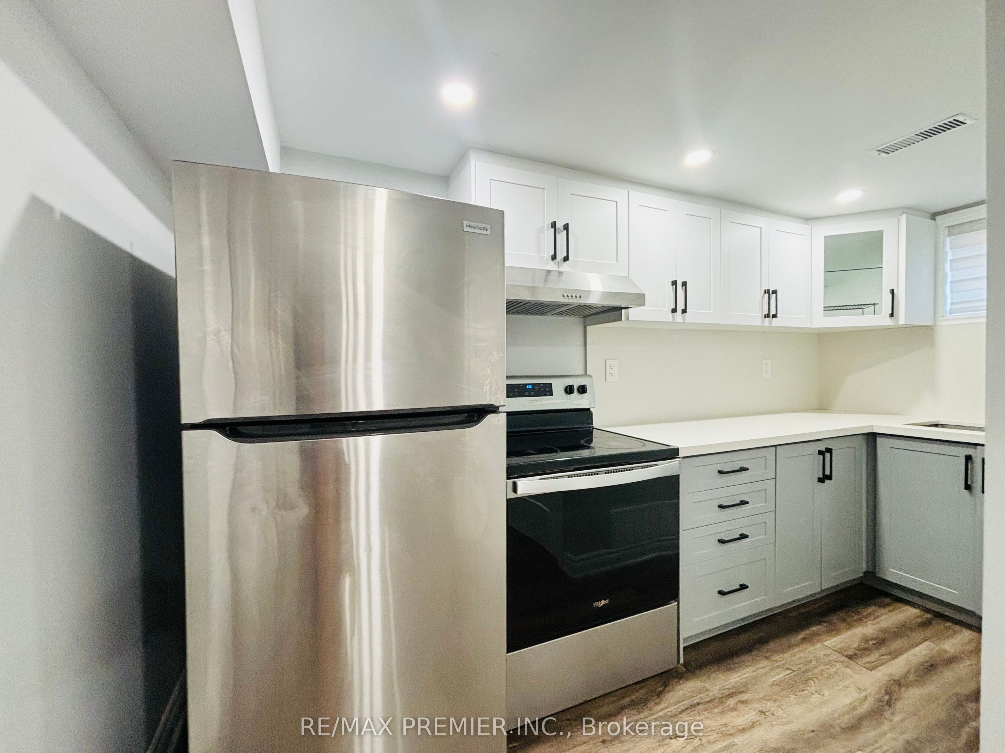 96 Wyndale Drive Bsmt Property Photo 1