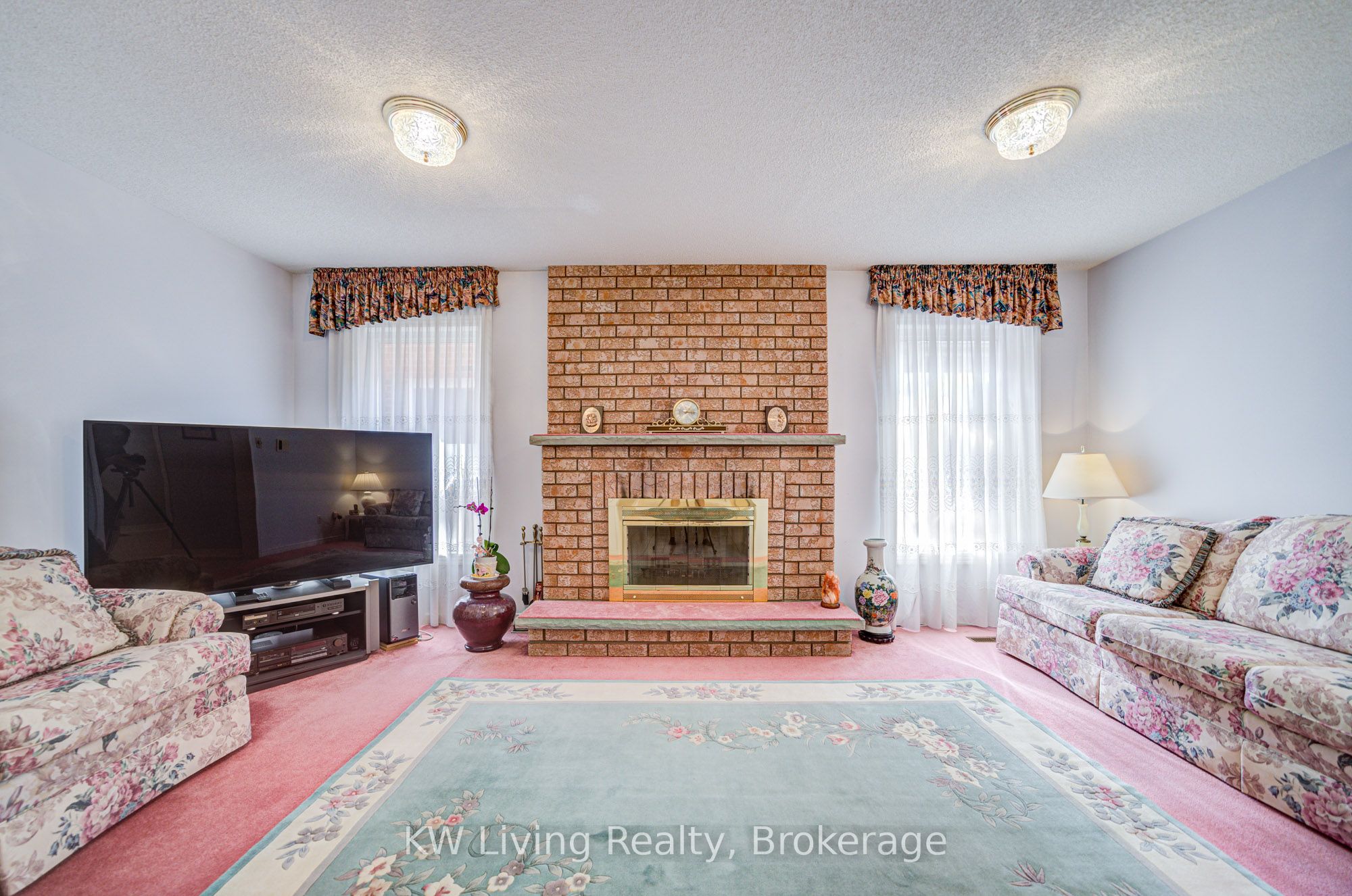 4461 Gladebrook Crescent Property Photo 11