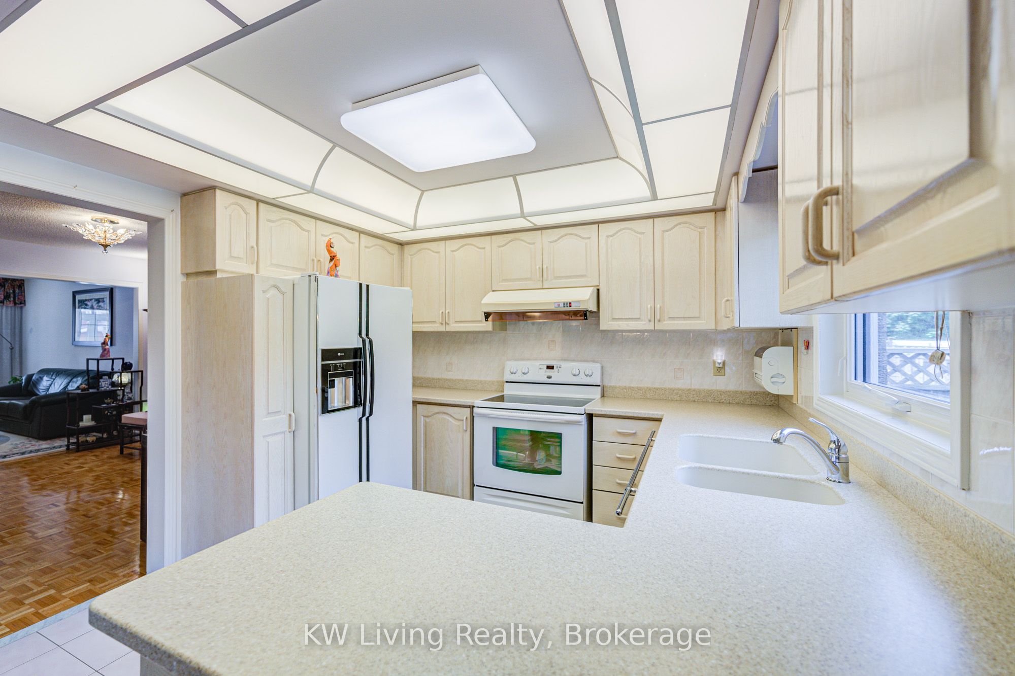 4461 Gladebrook Crescent Property Photo 18