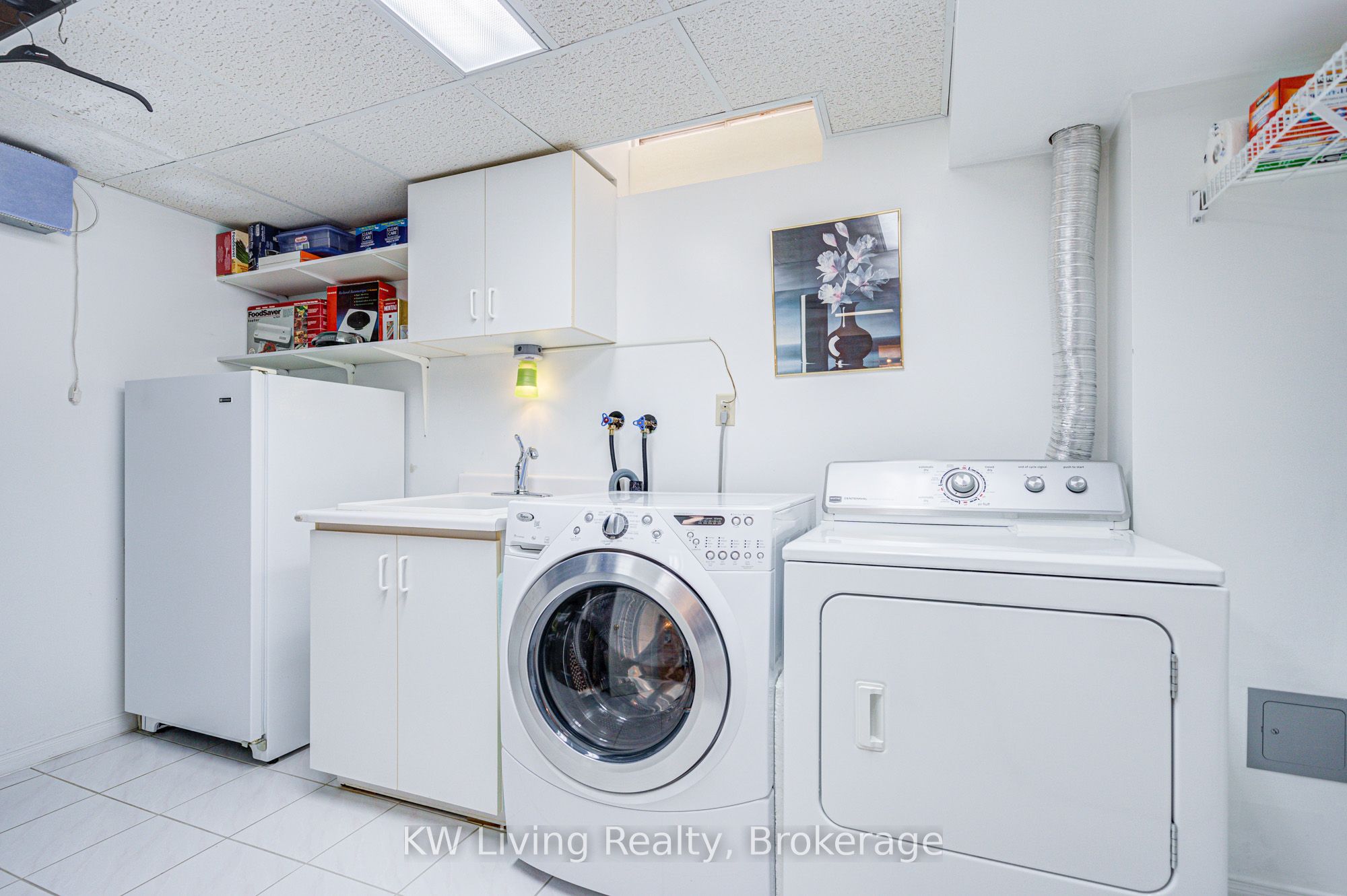 4461 Gladebrook Crescent Property Photo 40