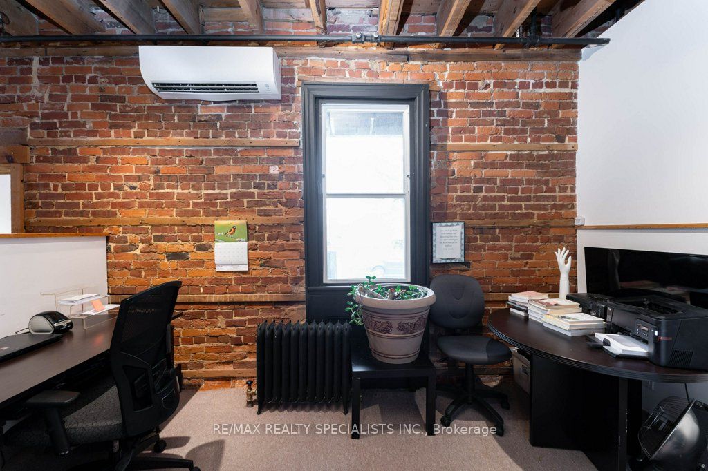 287 Queen Street S Property Photo 20