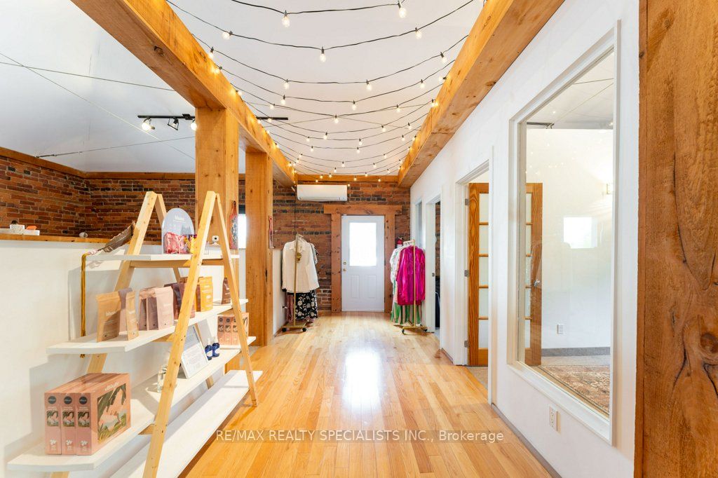 287 Queen Street S Property Photo 29