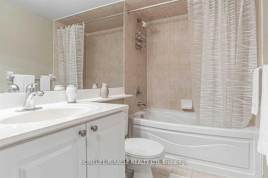 3880 Duke Of York Boulevard 1401 Property Photo 13