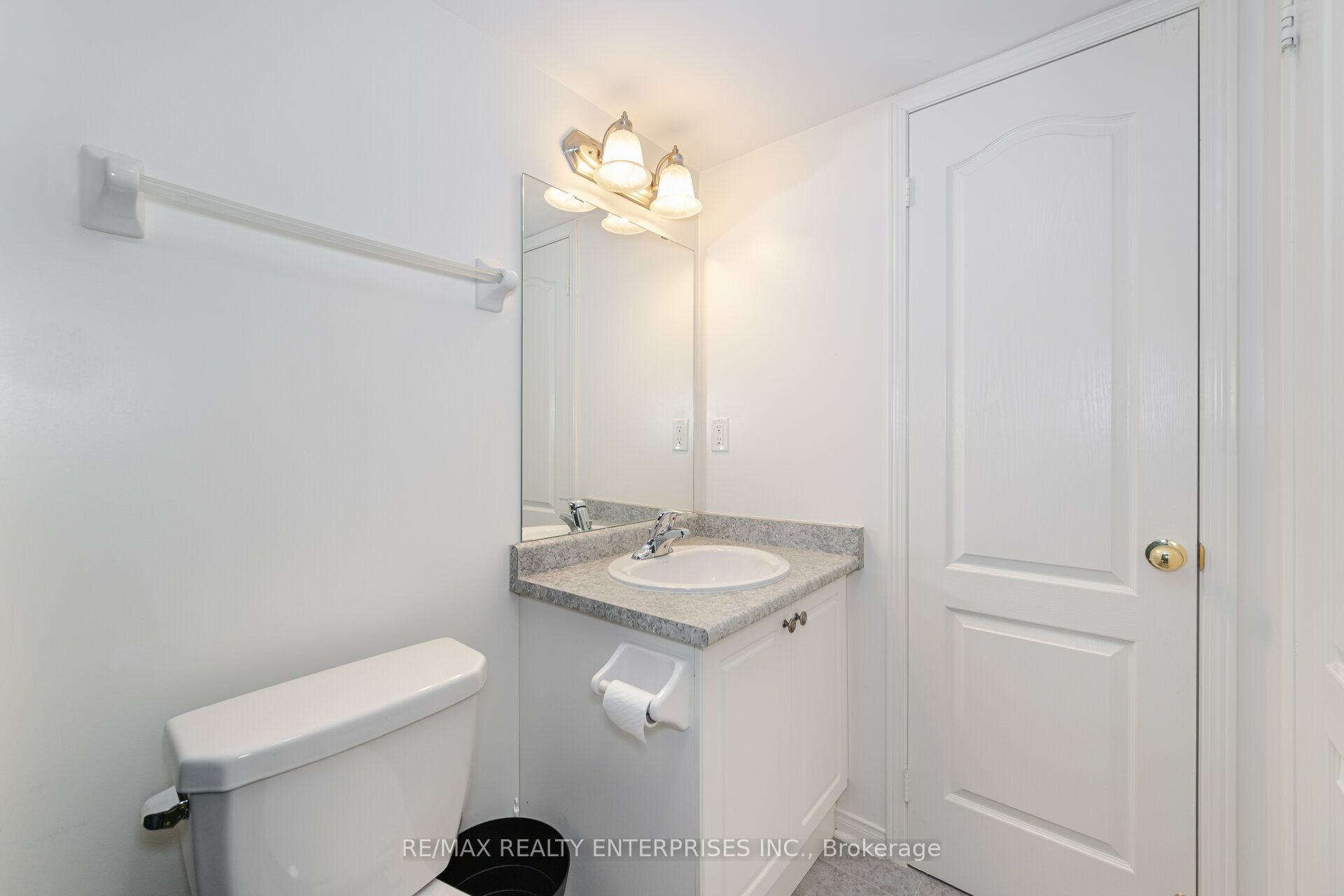 3375 Thomas Street 3 Property Photo 9
