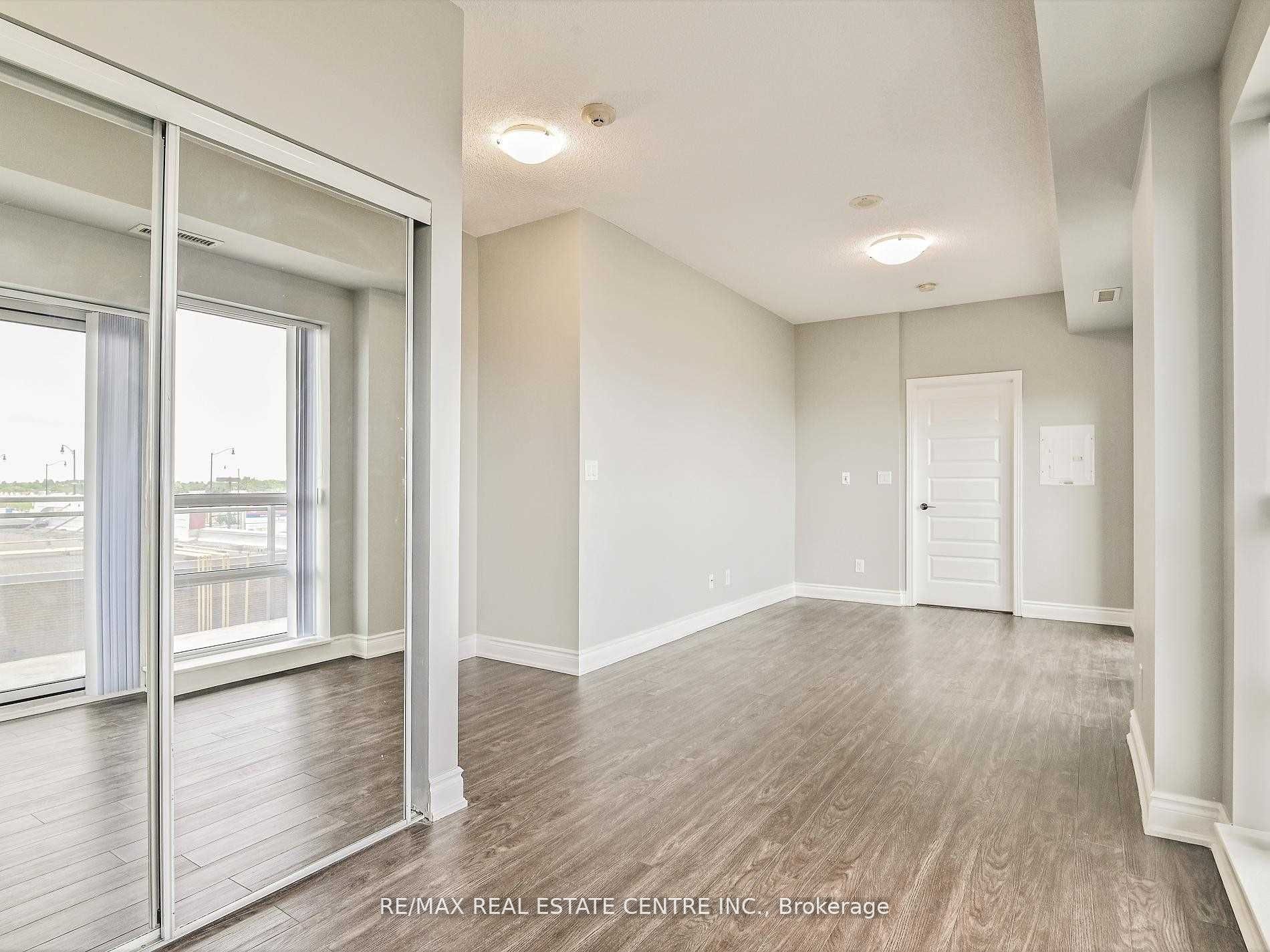 215 Queen Street E 301 Property Photo 8
