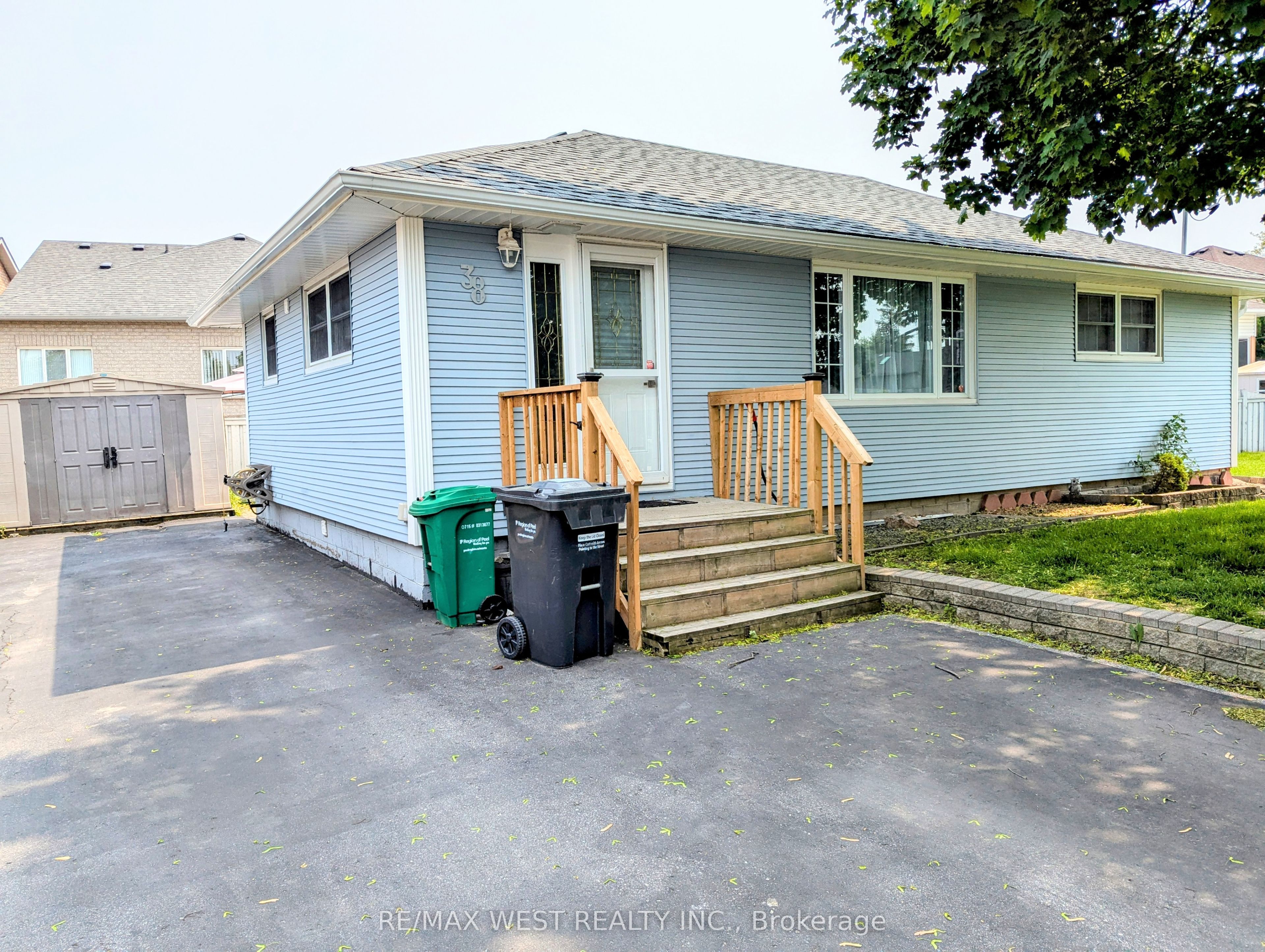 38 Shore Street Property Photo 1