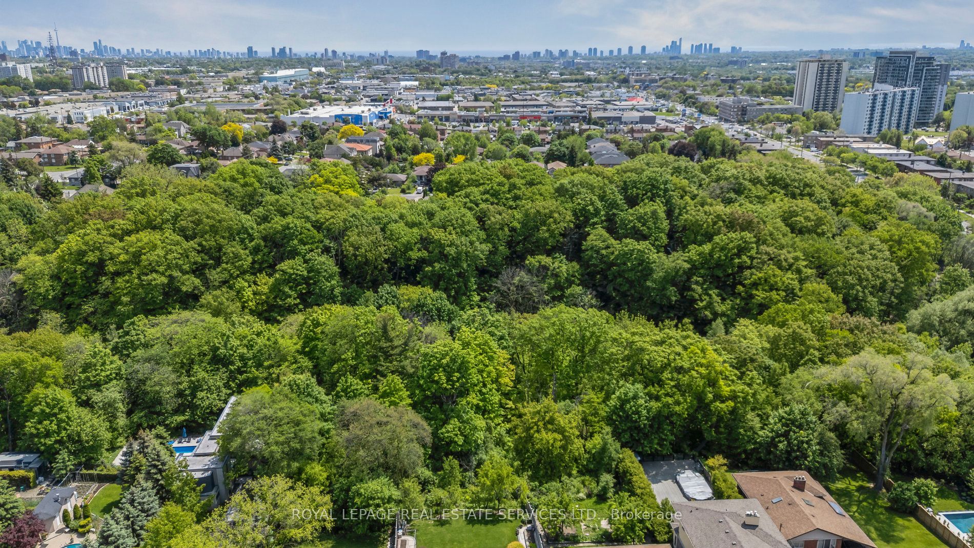 28 Cornelius Parkway Property Photo 12