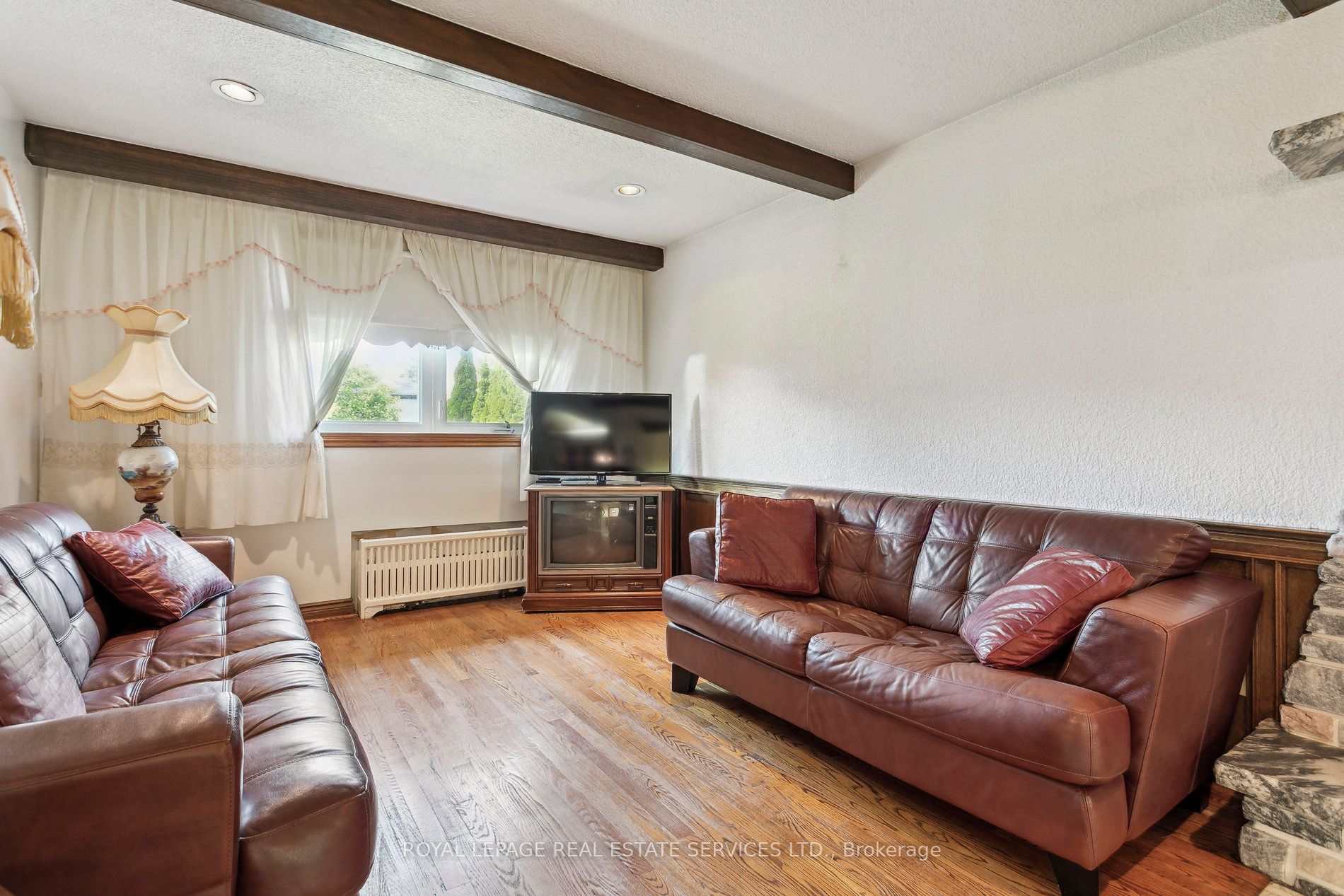 28 Cornelius Parkway Property Photo 25